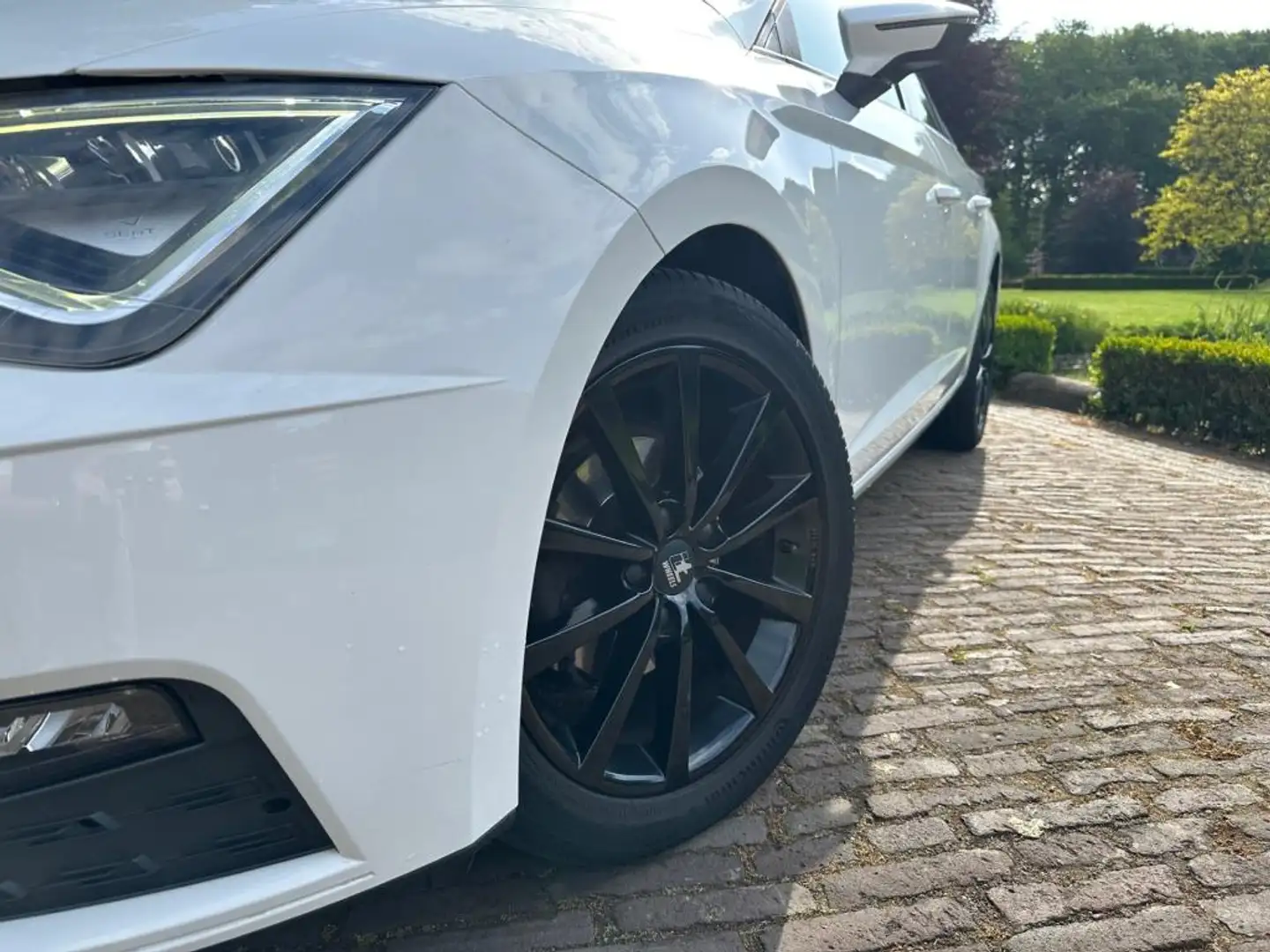 SEAT Leon ST 1.0 EcoTSI Style | Adaptive Cruise | Trekhaak | Wit - 2