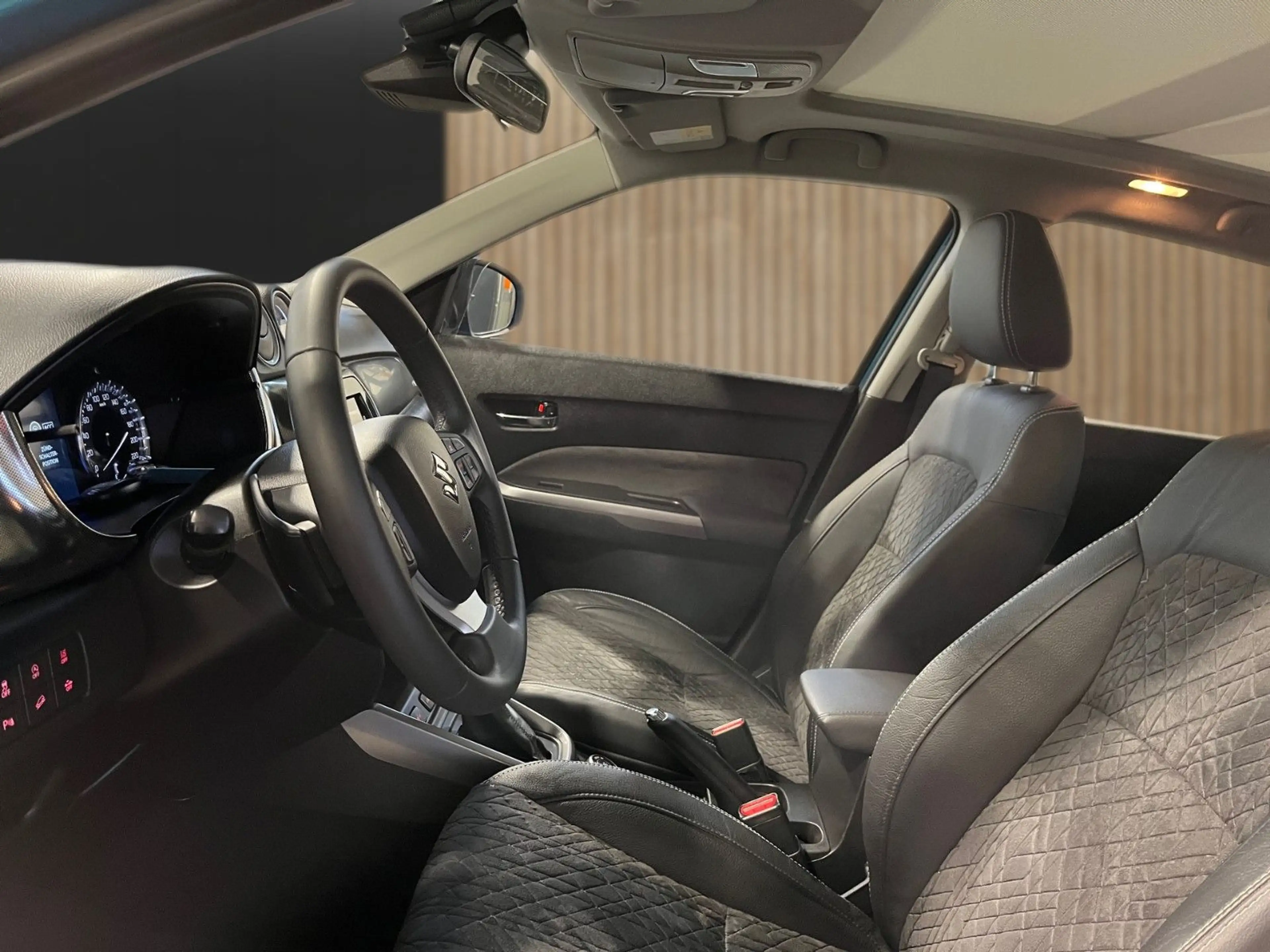 Suzuki Vitara 1.4 Mild-Hybrid Comfort+ 4x4 — photo 7
