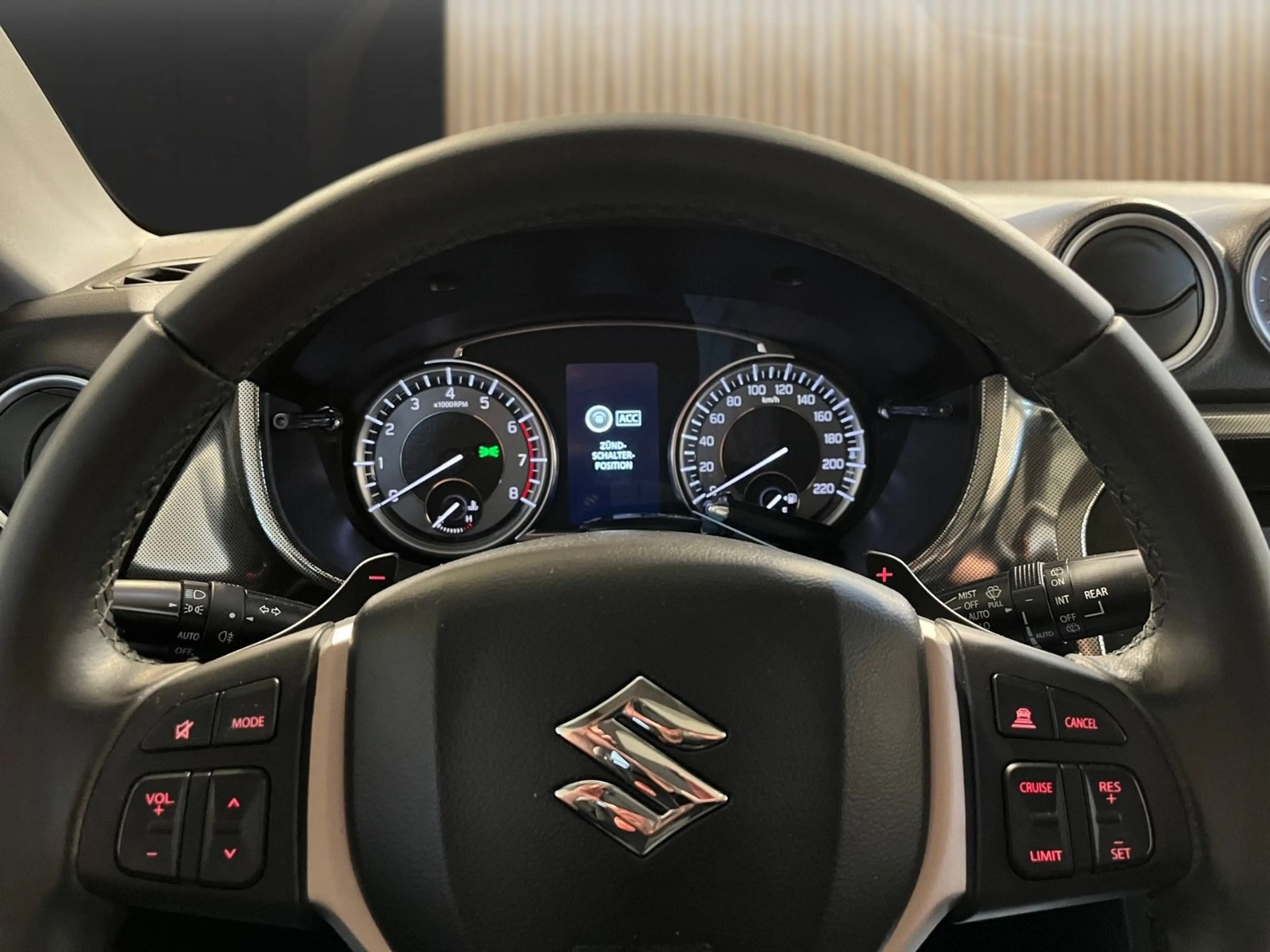 Suzuki Vitara 1.4 Mild-Hybrid Comfort+ 4x4 — photo 8