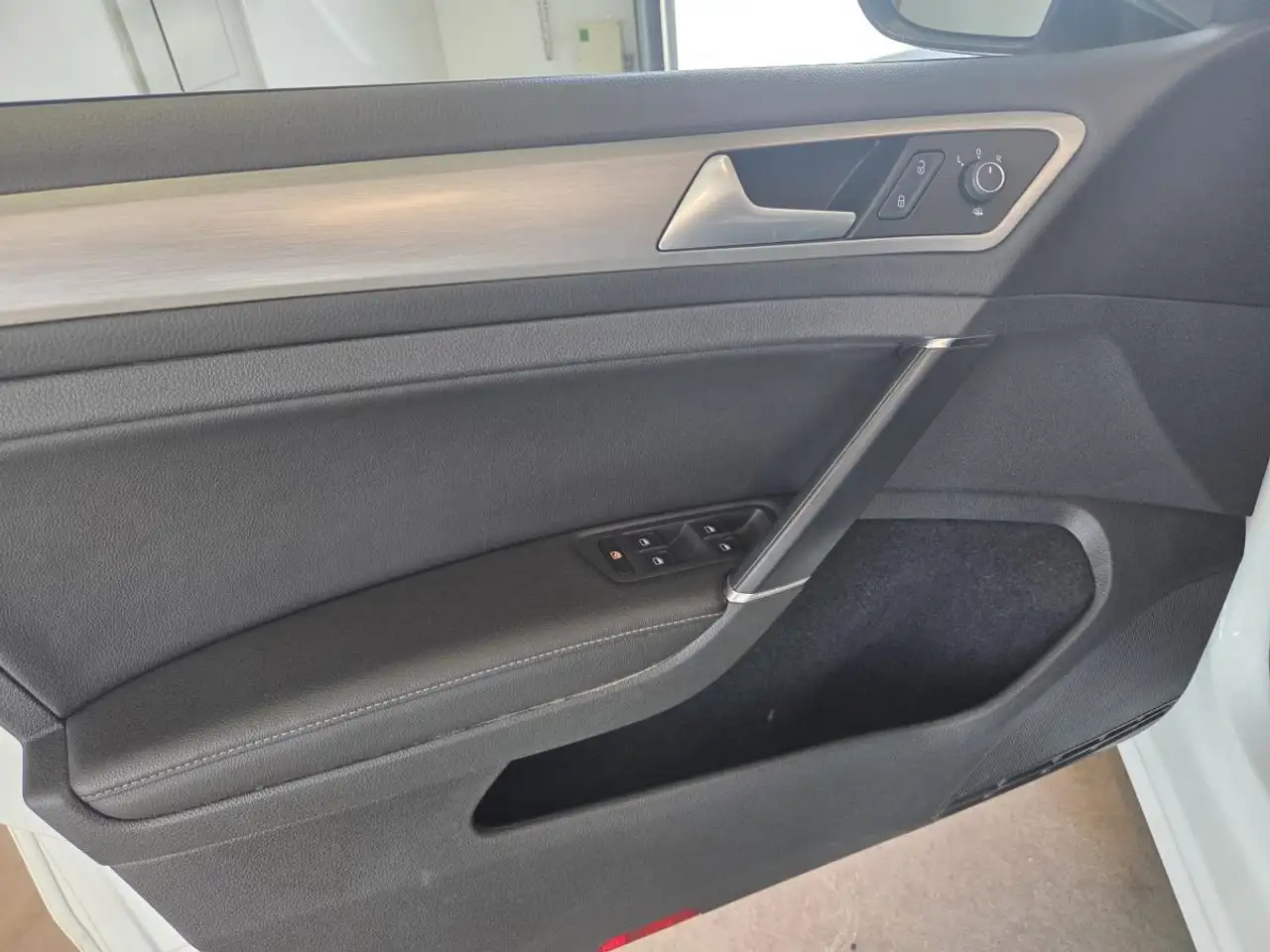 Volkswagen Golf photo Volkswagen Golf