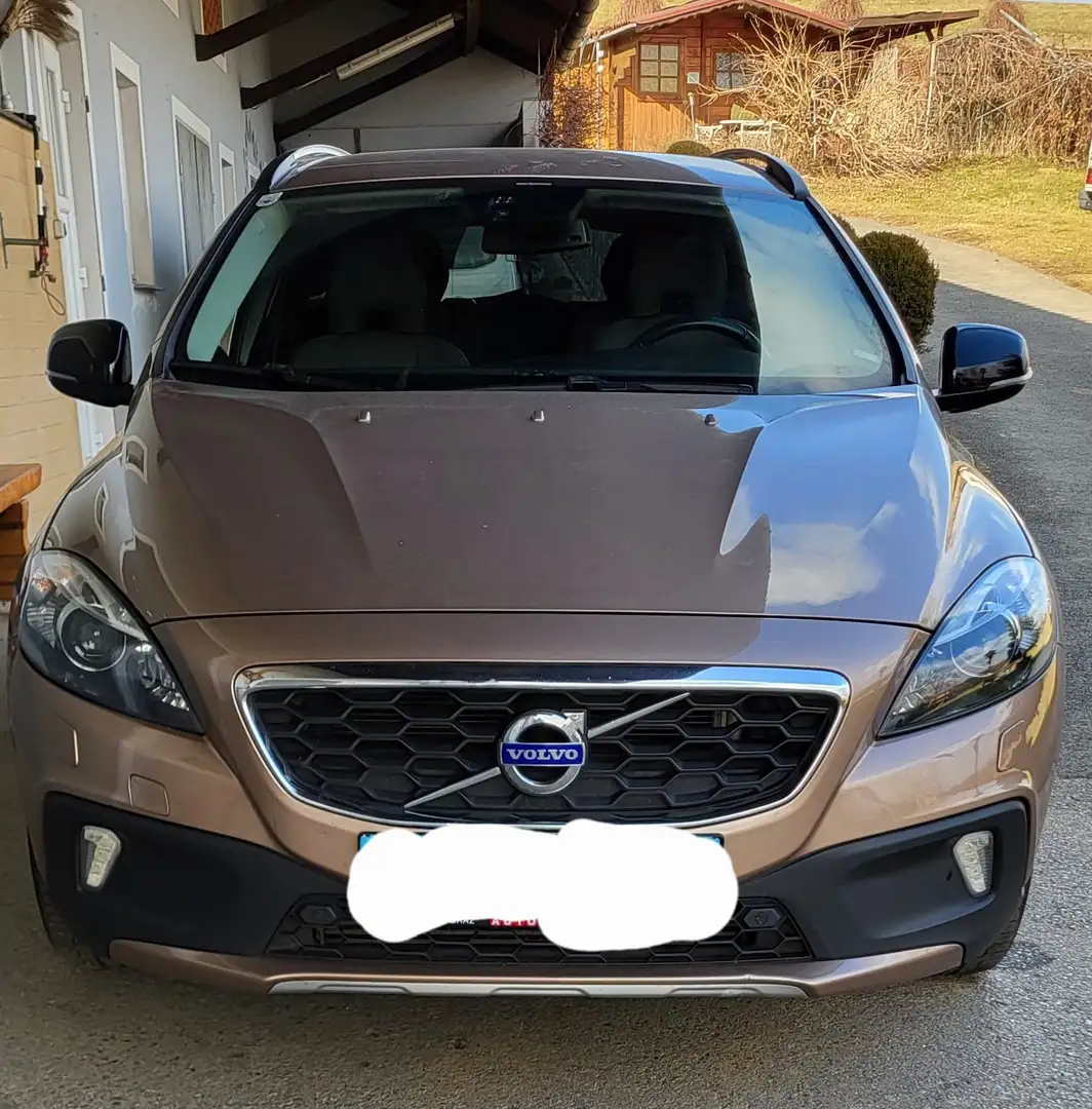 Volvo V40 Cross Country V40 Cross Country D2 Momentum Momentum Bronze - 1