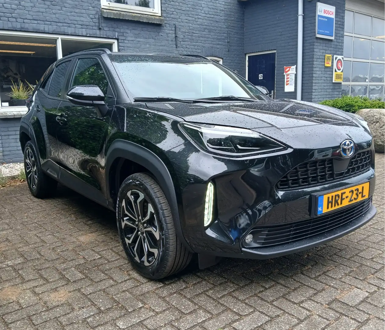 Toyota Yaris Cross 1.5 Hybrid / Trekhaak / panoramadak / el achterkle Nero - 1