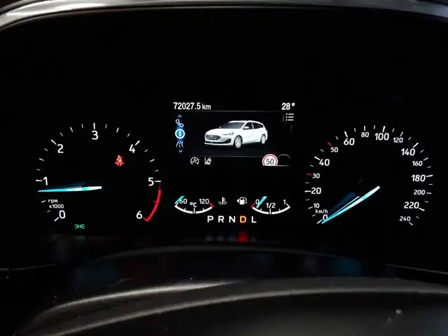 Ford Focus view 11