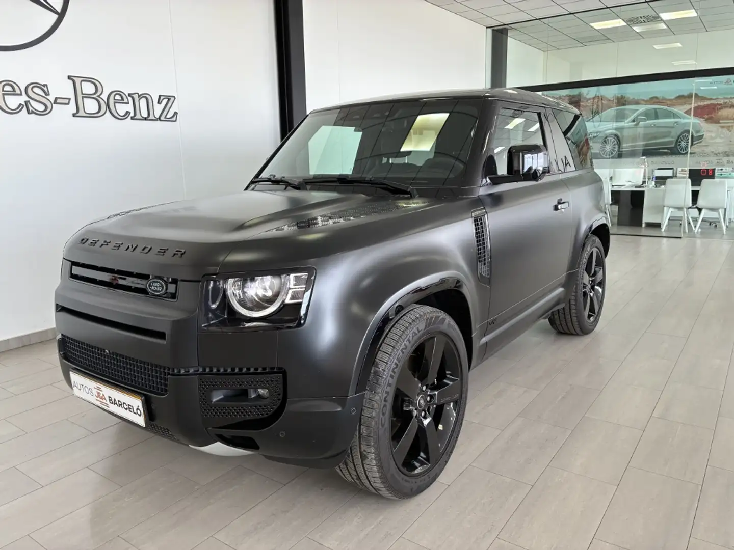 Land Rover Defender 90 5.0 V8 AWD Aut. 525 Negro - 1