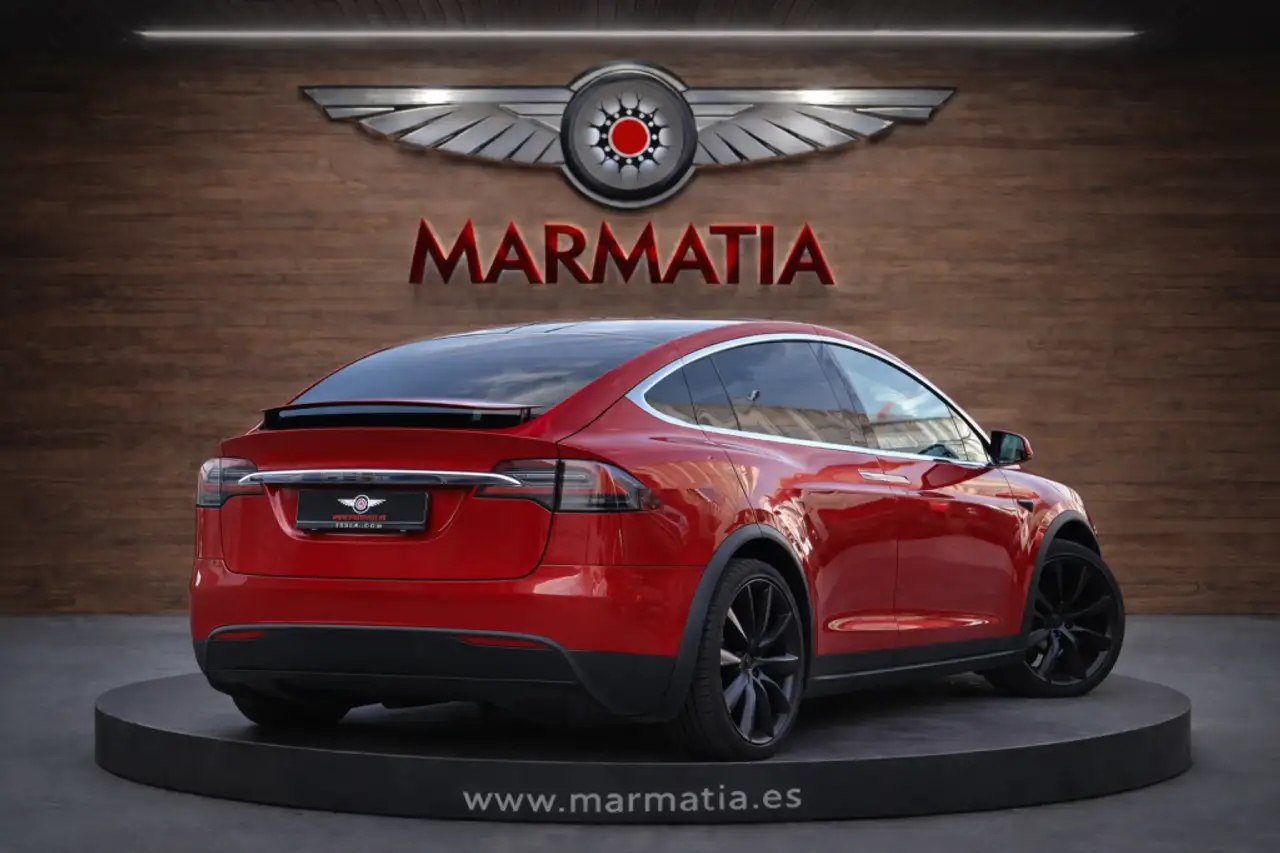 TESLA MODEL X 90D AWD - SUPERCHARGE GRATUITE - MCU2 - 7 PLACES - ATTELAGE