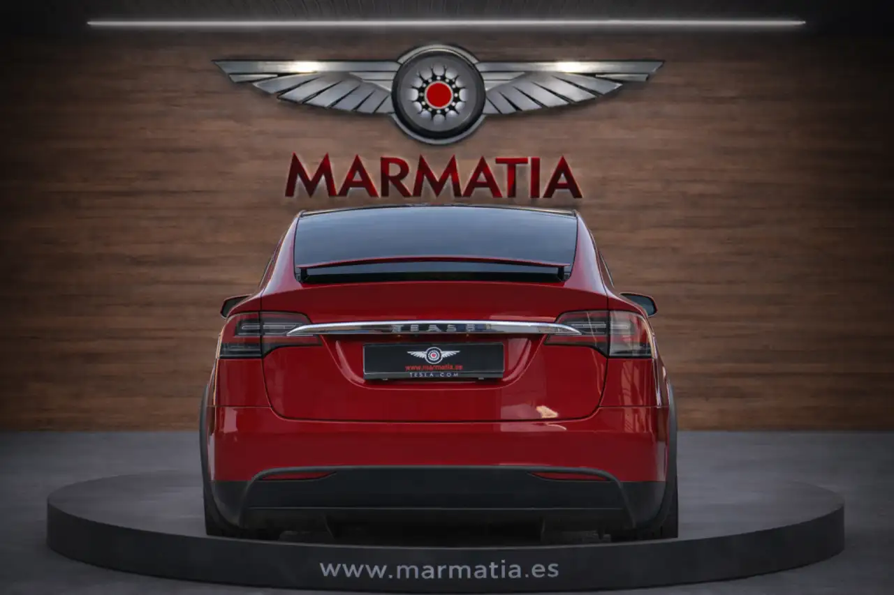 TESLA MODEL X 90D AWD - SUPERCHARGE GRATUITE - MCU2 - 7 PLACES - ATTELAGE
