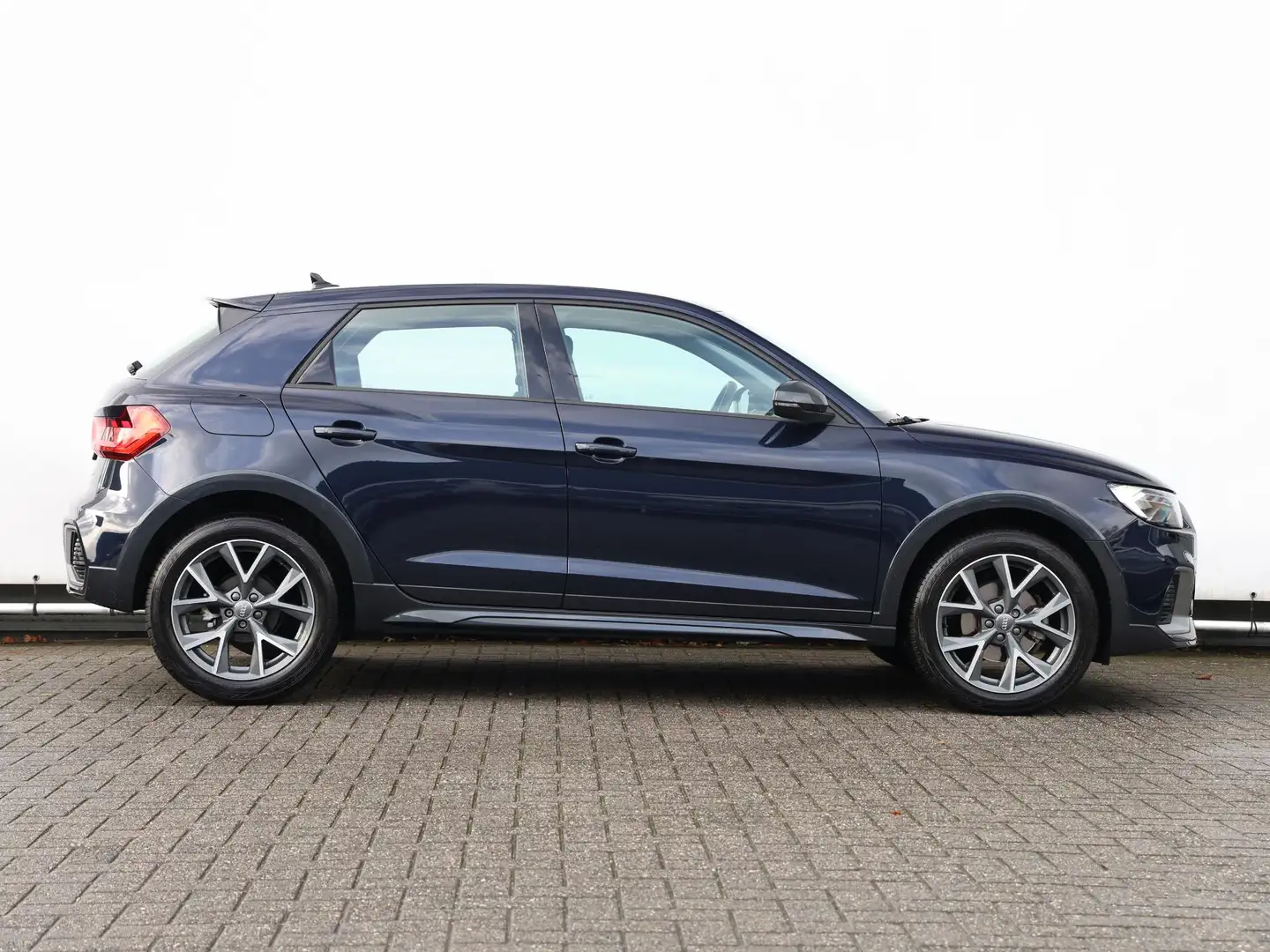 Audi A1 citycarver 30 TFSI epic | Verwarmbare voorstoelen Blauw - 2