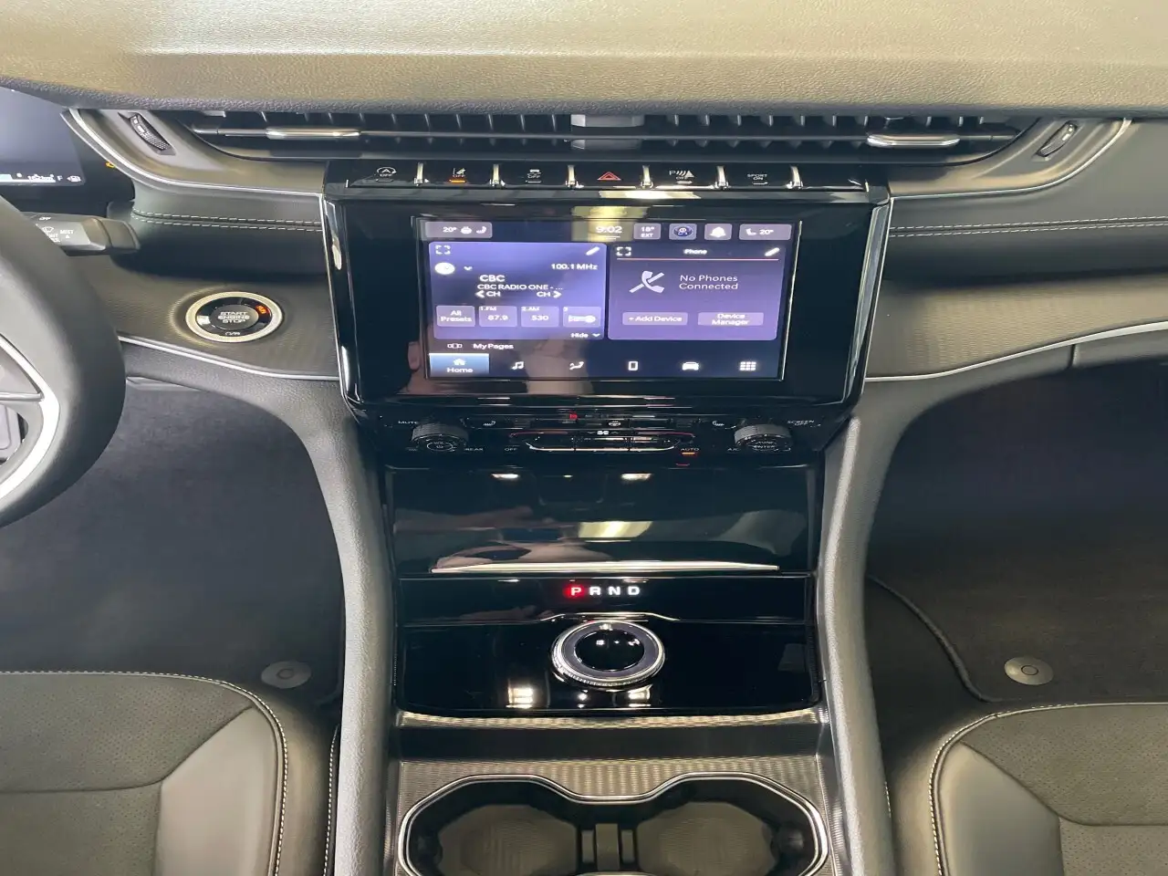 Jeep Grand Cherokee снимка Jeep Grand Cherokee