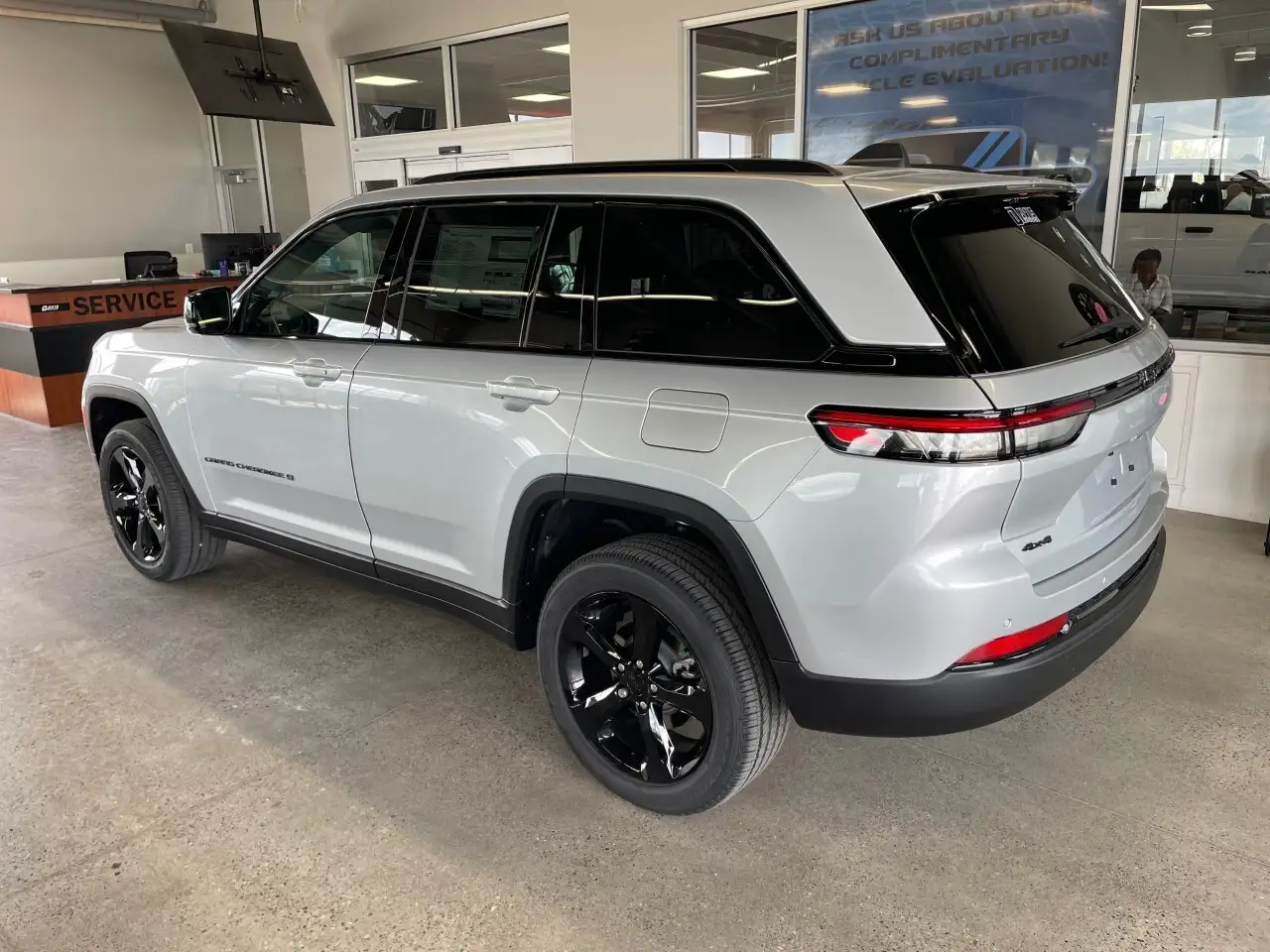 Jeep Grand Cherokee снимка Jeep Grand Cherokee