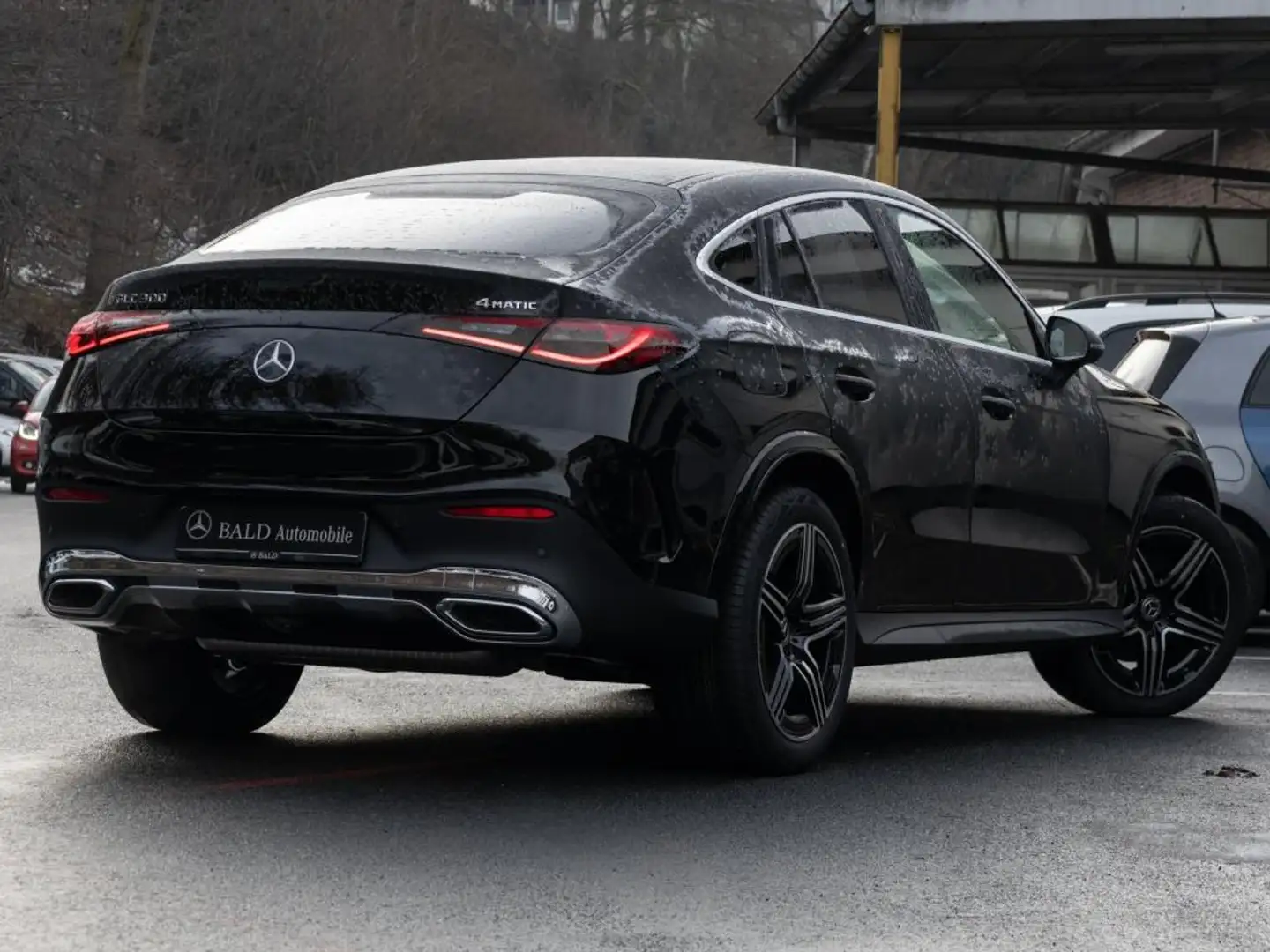 Mercedes-Benz GLC 300 4M Coupé AMG/Digital/Pano/AHK/Burm3D/20" Schwarz - 2