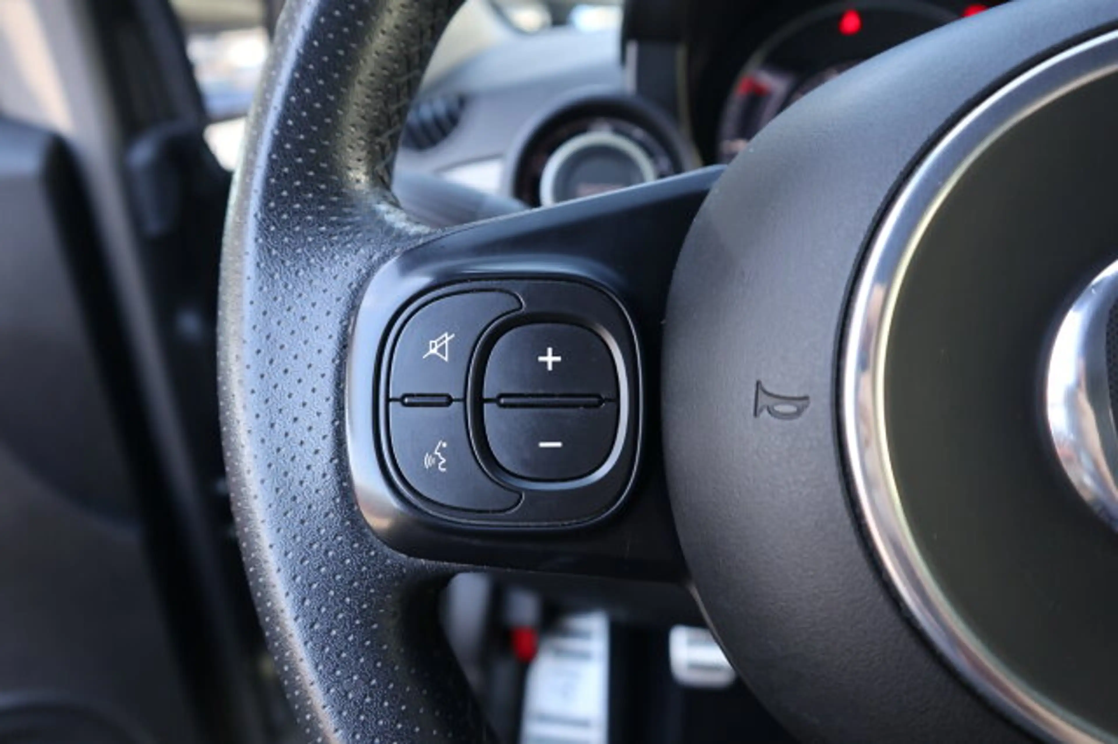 Abarth 500 500 1.4 T-Jet 16V 595 Klima/eSitz./PDC/DAB/LM — photo 12