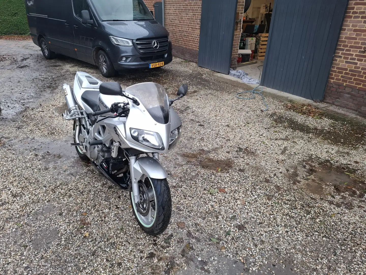 Suzuki SV 650 Grijs - 1
