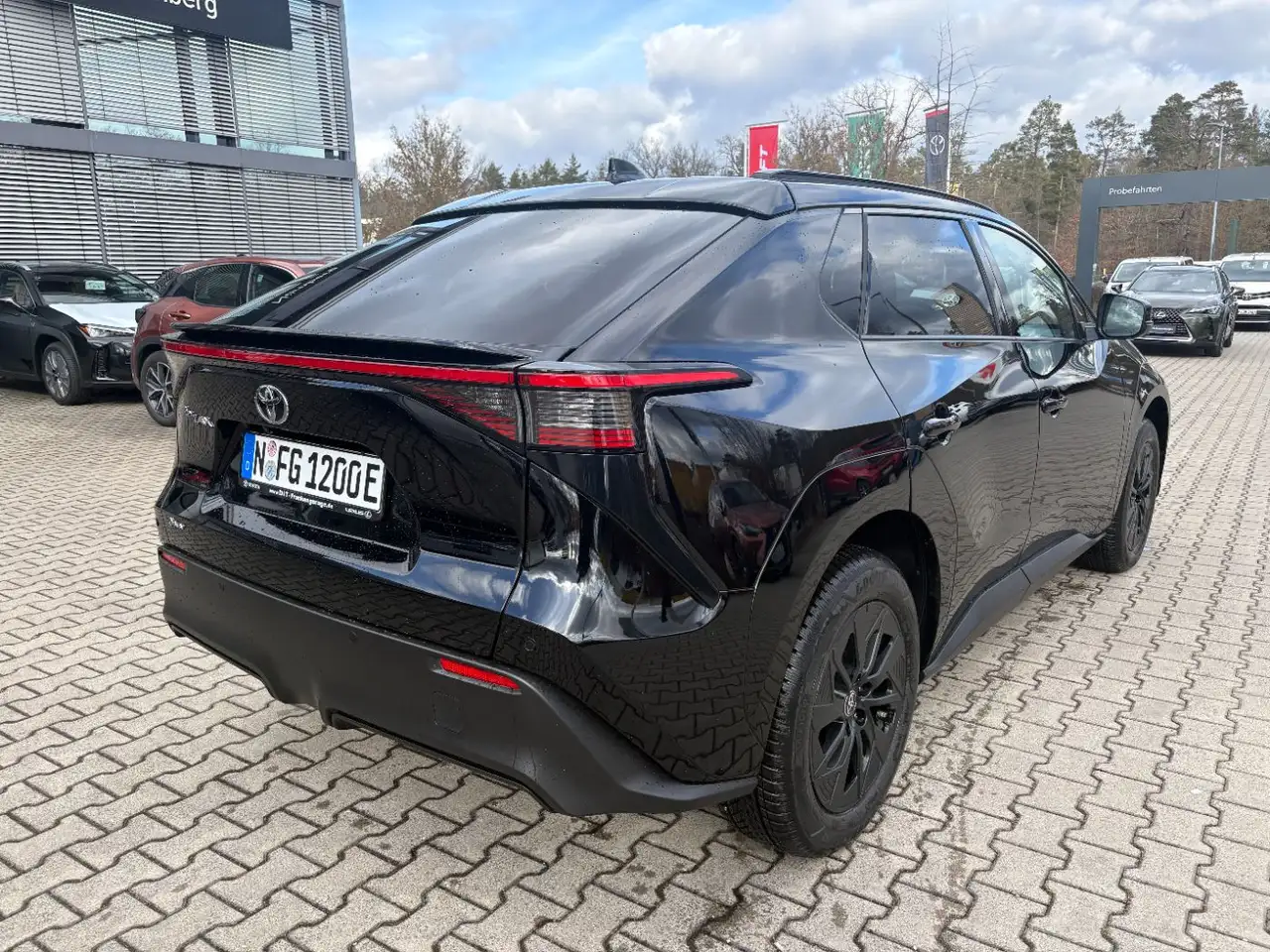 Toyota bZ4X FWD Teamplayer LED, Navi, SHZ, 360°Kamera 3