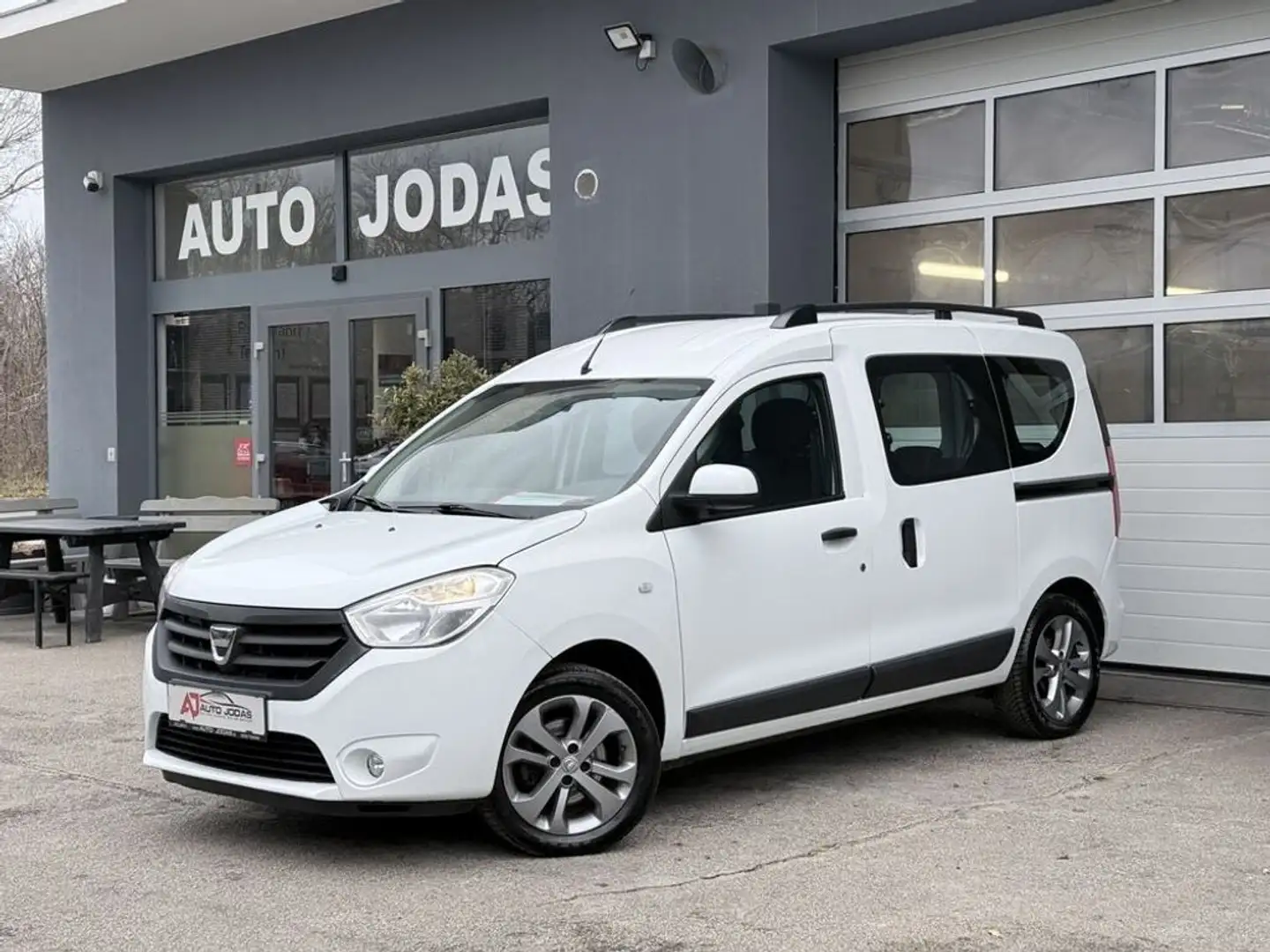 Dacia Dokker Supreme TCe 115 **Anhängerk./Parkhilfe** Blanco - 2