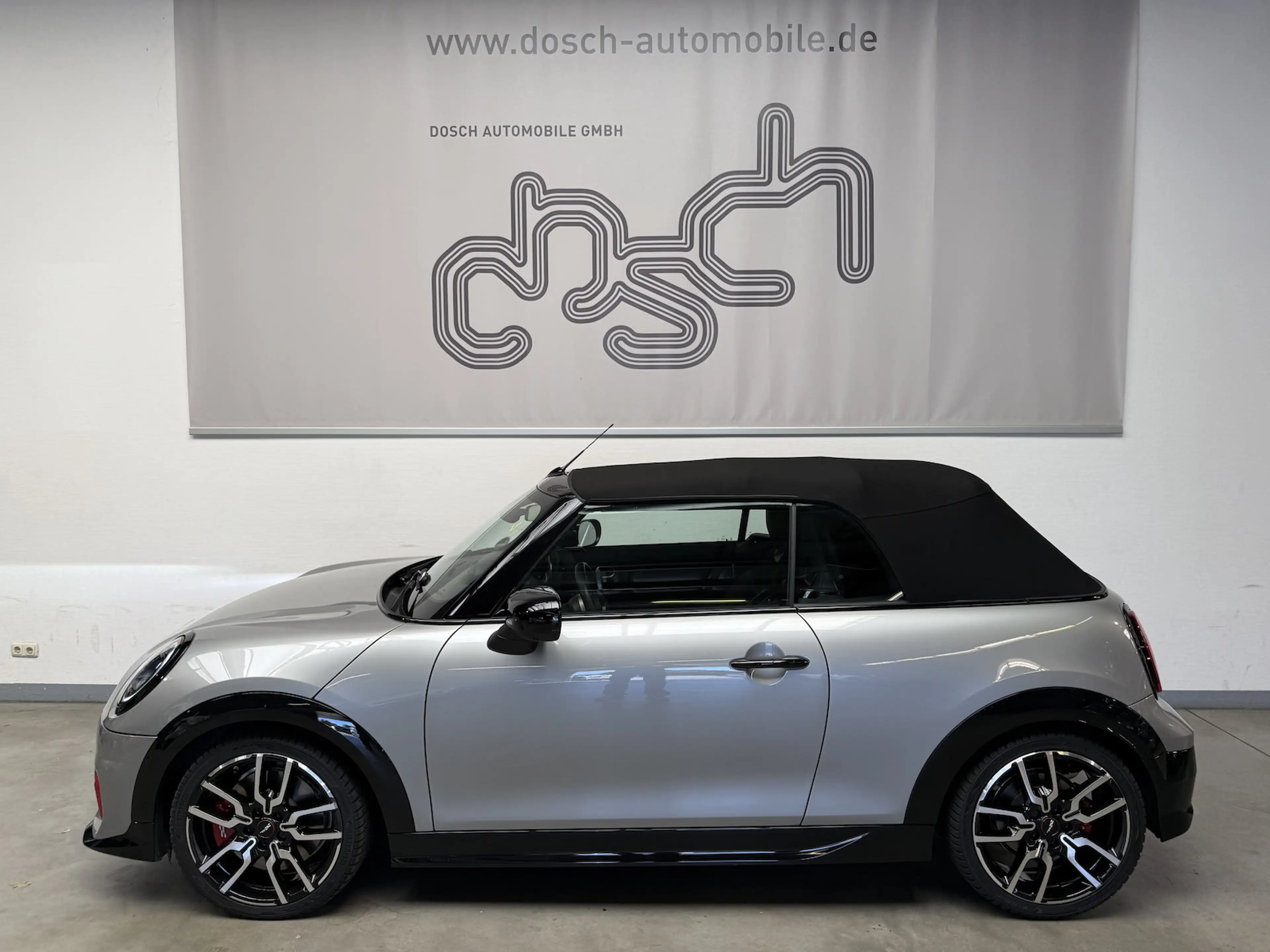 MINI John Cooper Works Cabrio JCW/HUD/LED/KEYL./KAMERA — photo 3