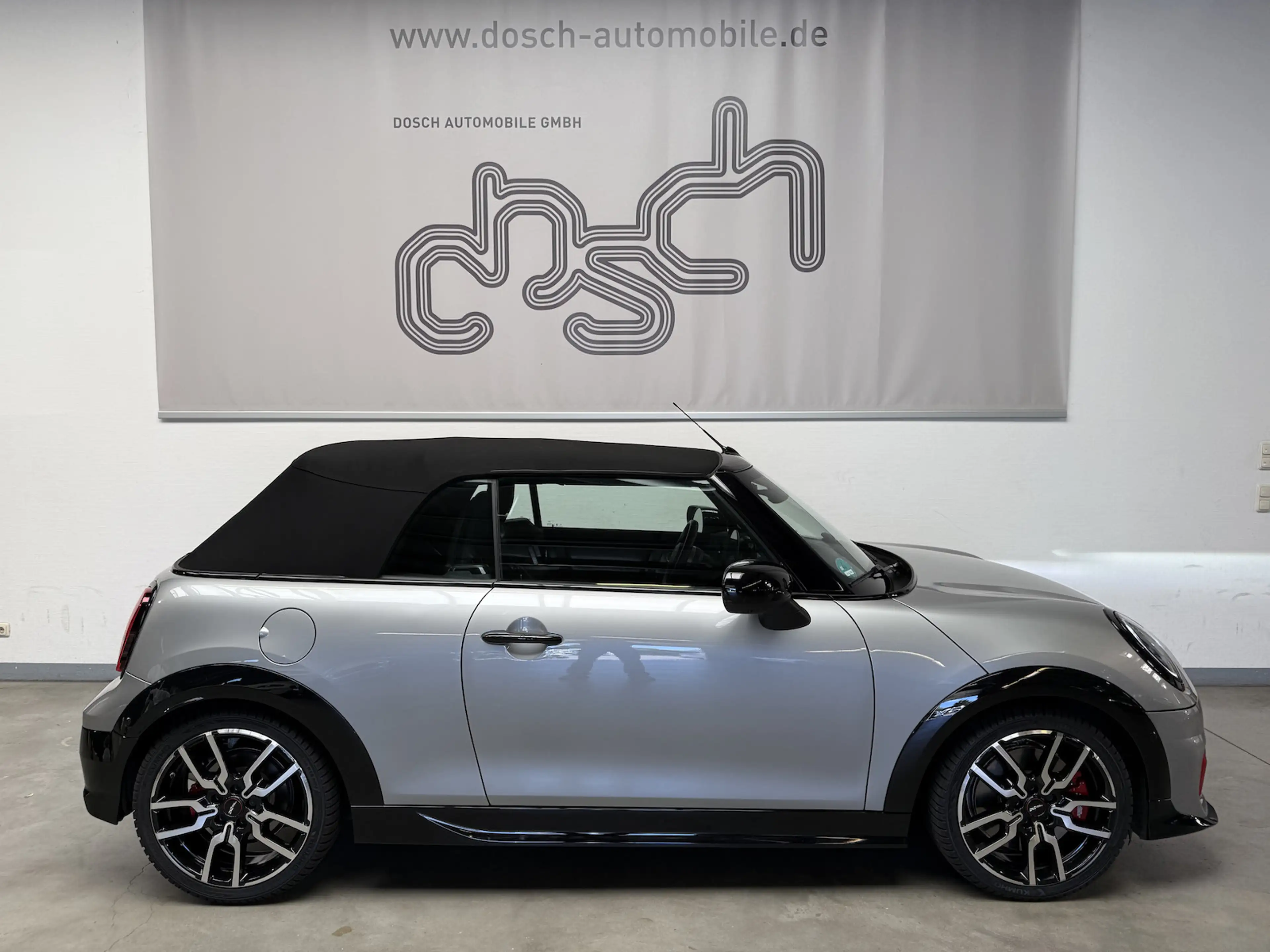 MINI John Cooper Works Cabrio JCW/HUD/LED/KEYL./KAMERA — photo 4