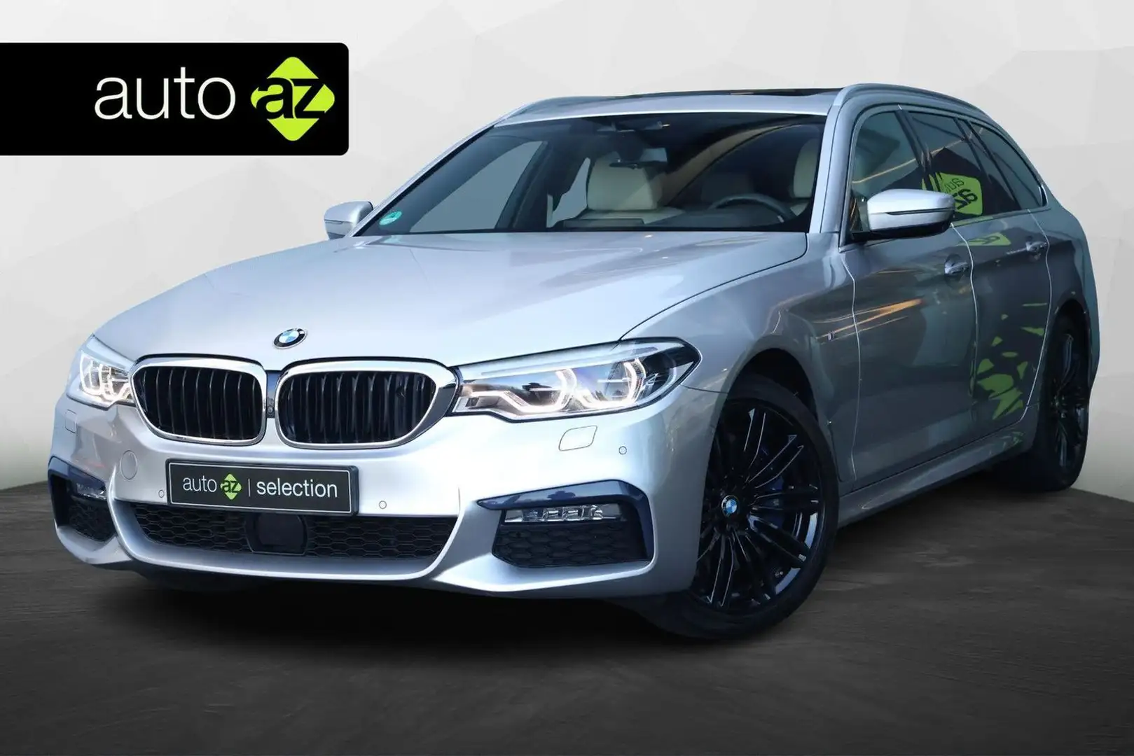 BMW 540 5-serie Touring 540i xDrive High Executive / Grau - 1