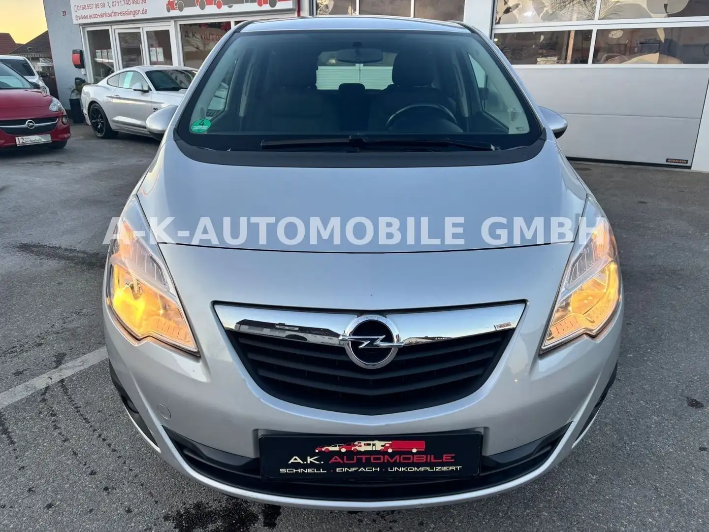 Opel Meriva B Design Edition *KLIMA*AHK*WENIG/KM* Silber - 2