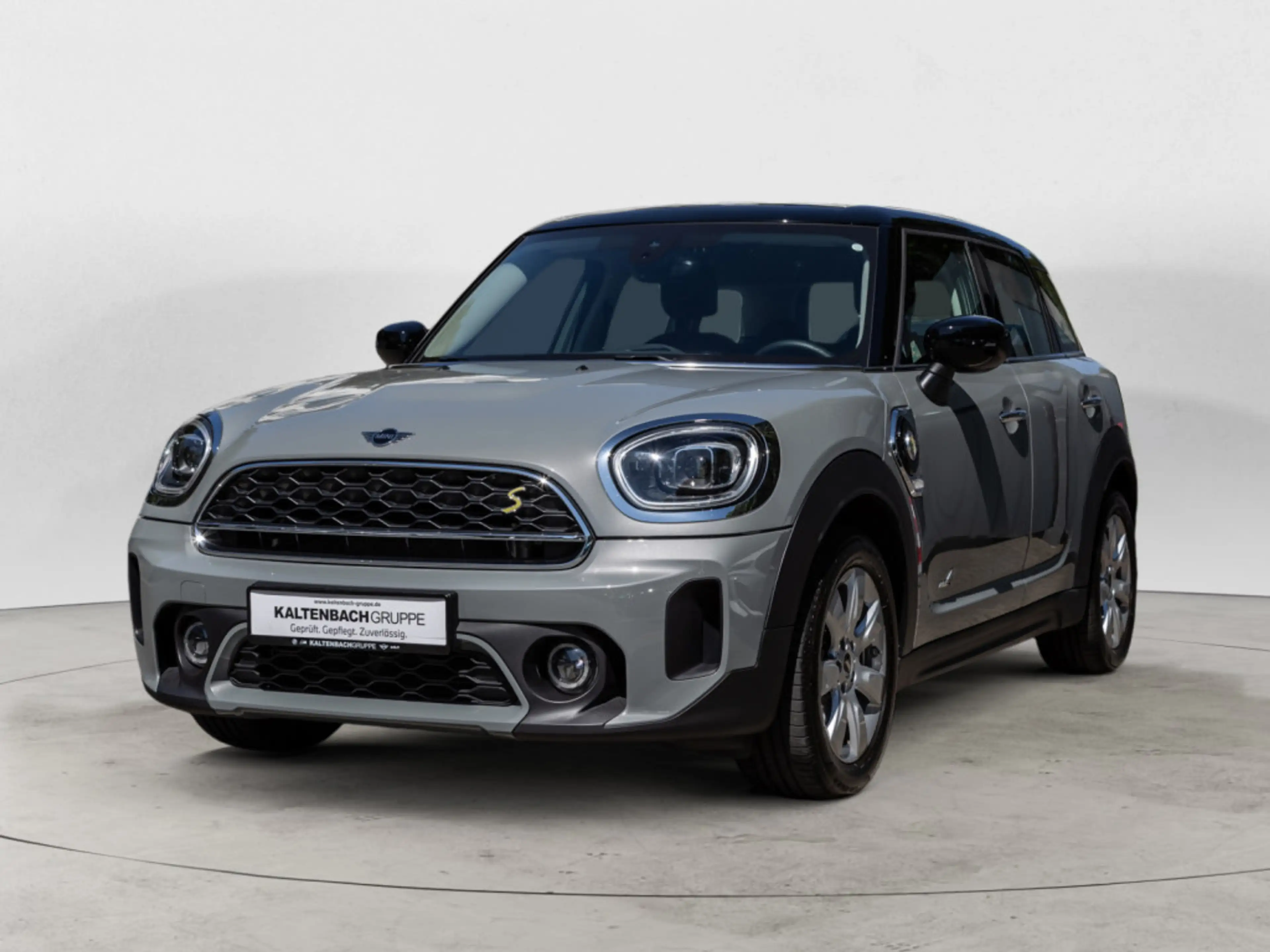 MINI Cooper Countryman — photo 2