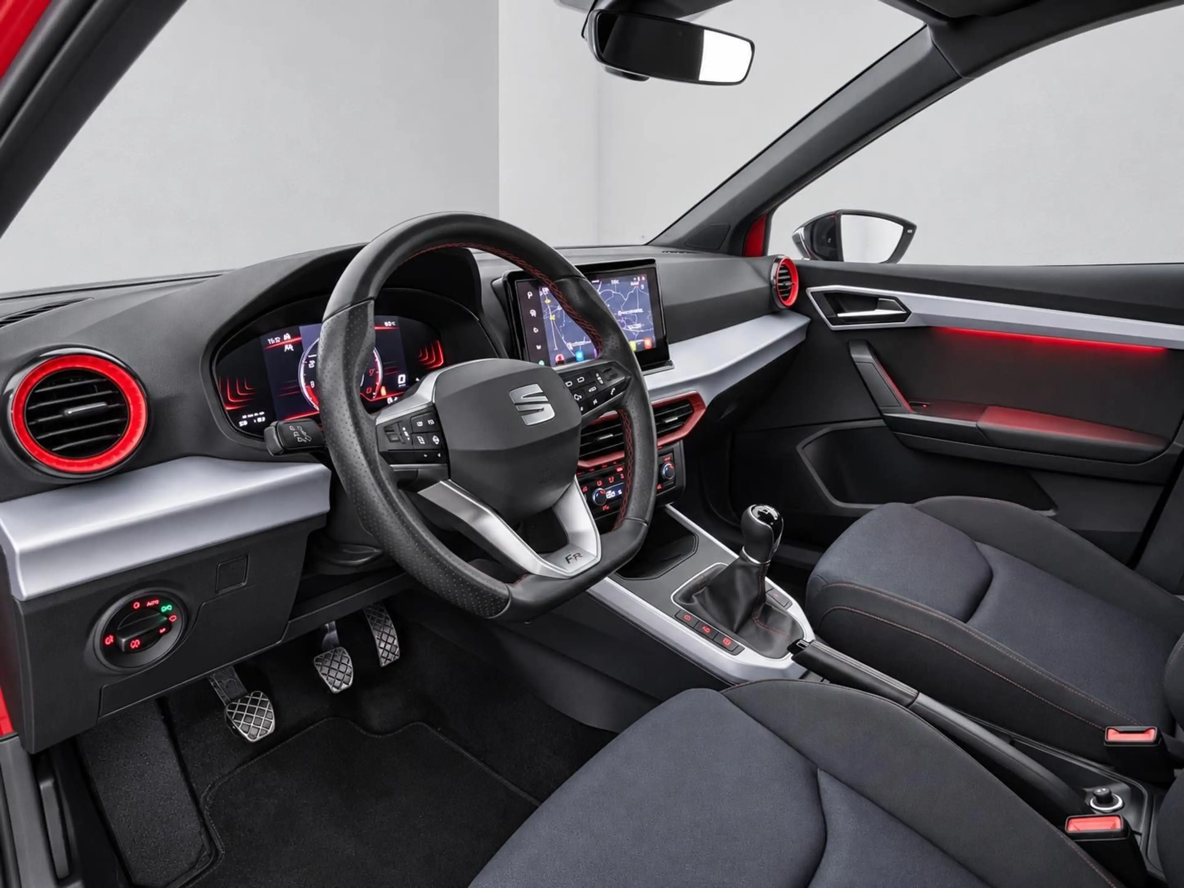 SEAT Arona FR 1.0 TSI * 1.HAND * NAVI * AHK * TEMP * — photo 2