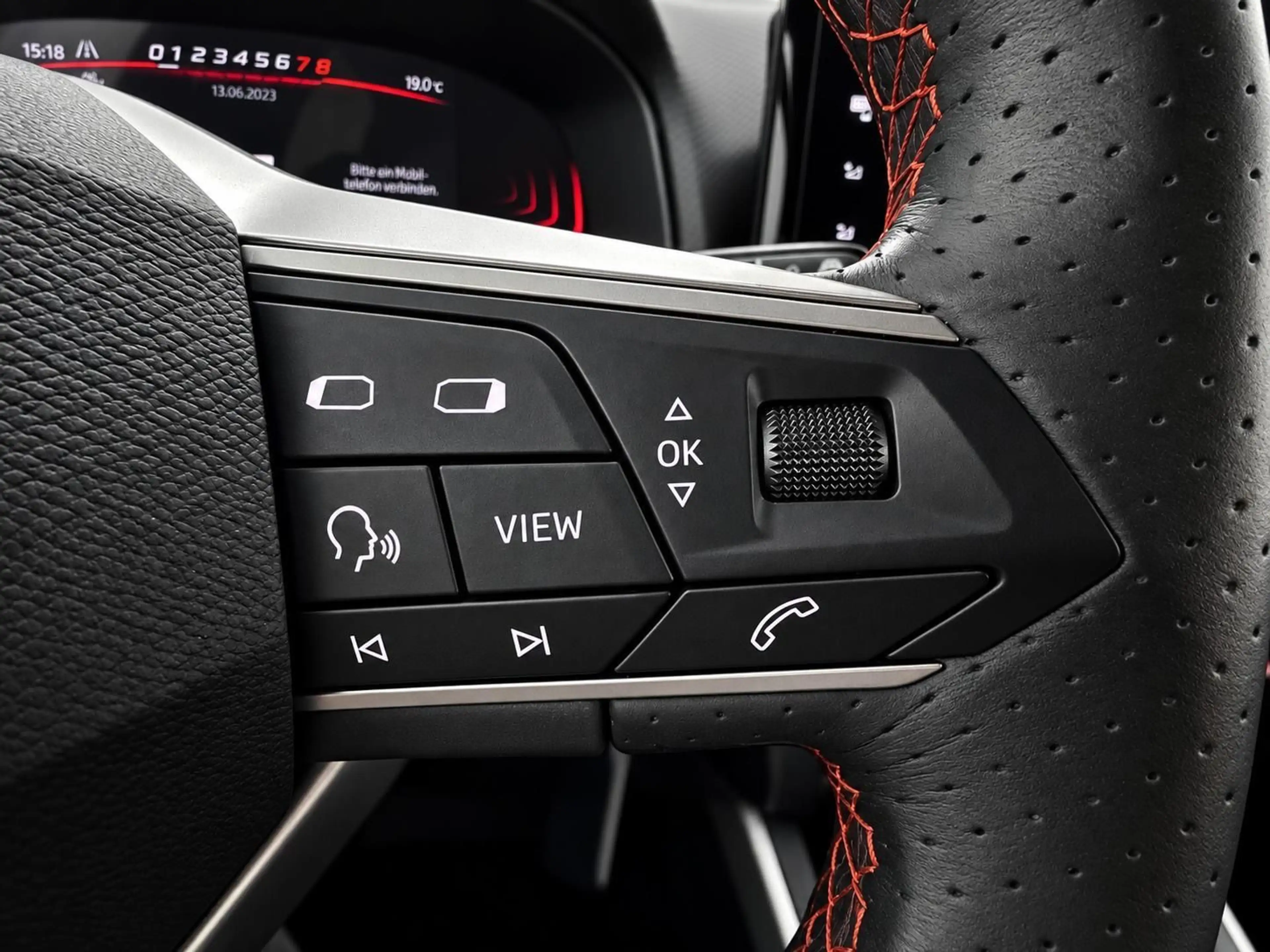 SEAT Arona FR 1.0 TSI * 1.HAND * NAVI * AHK * TEMP * — photo 9