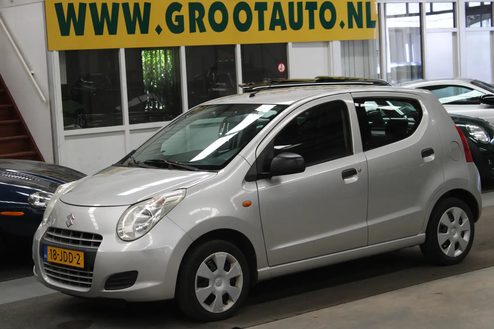 Suzuki Alto 1.0 Comfort Airco, Isofix, 5 Deurs, Stuurbekrachti Grijs - 1