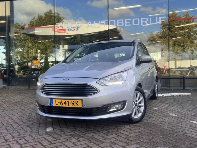 Ford C-Max 1.5 Titanium Automaat All season banden en Winterp