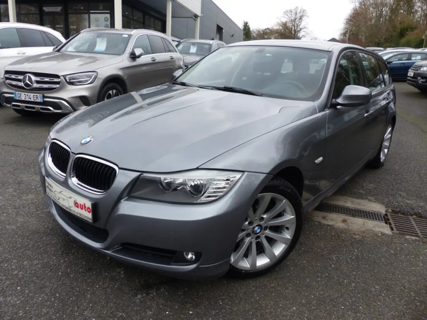 BMW 318 (E91) 318DA 143CH EDITION CONFORT Grau - 1