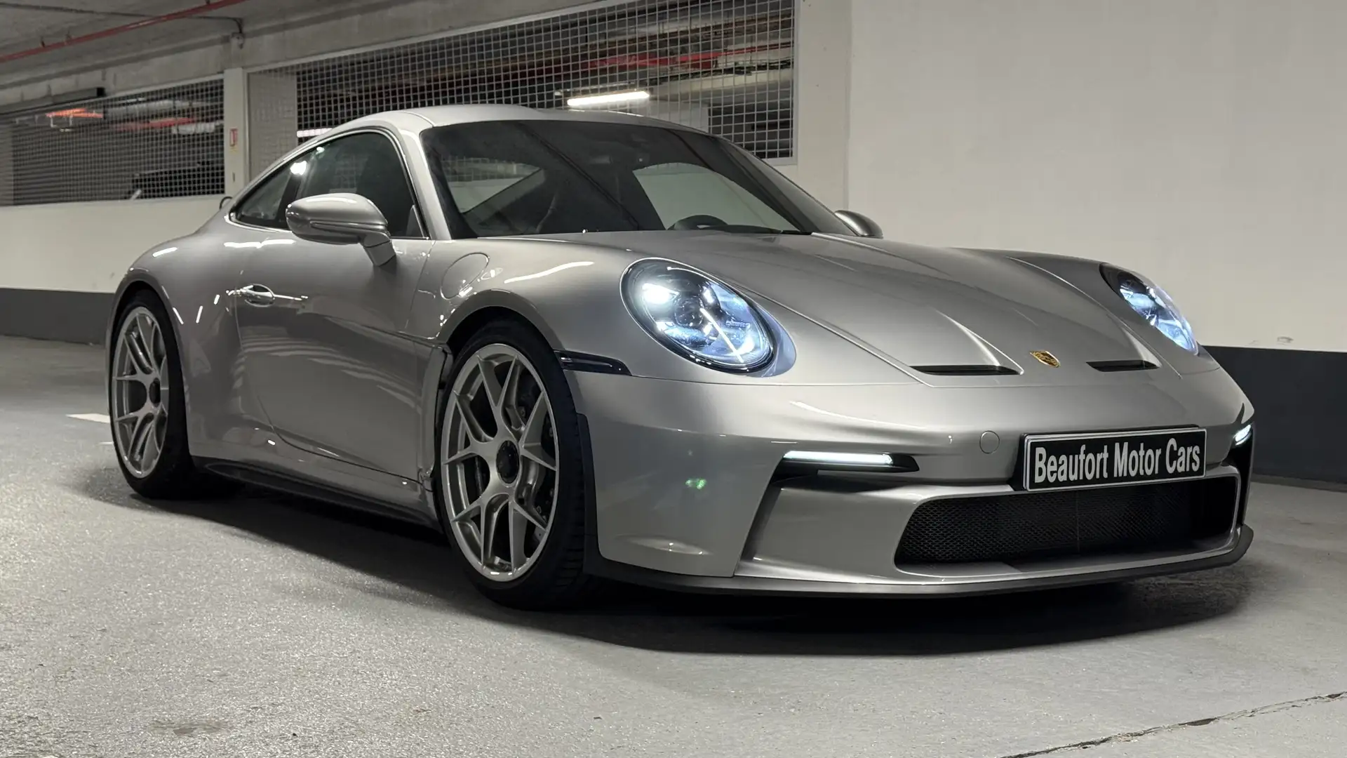 Porsche 992 911 (992) COUPE 4.0 525 S/T Silber - 2