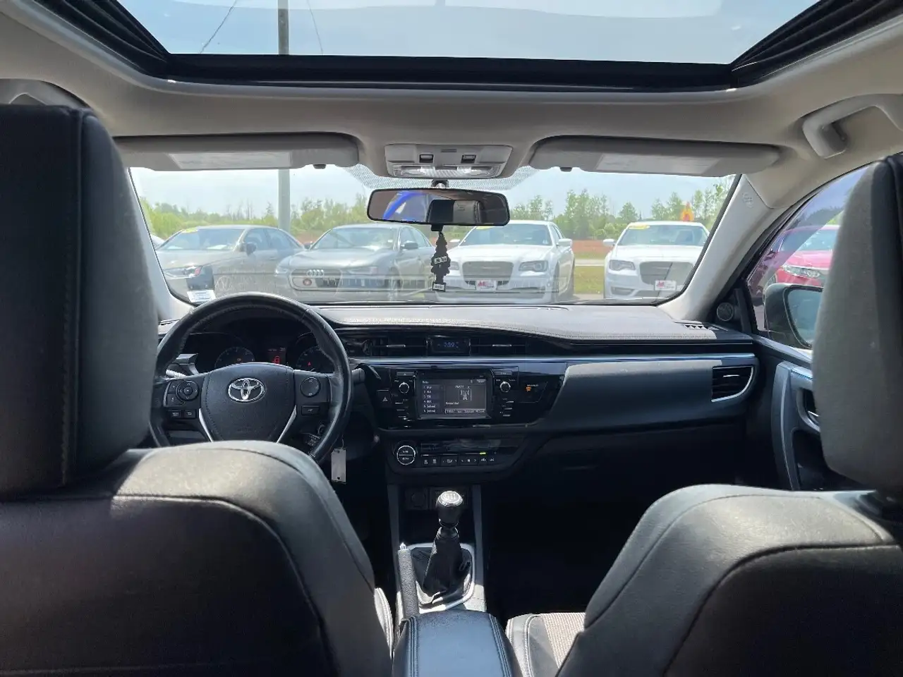 Toyota Corolla снимка Toyota Corolla