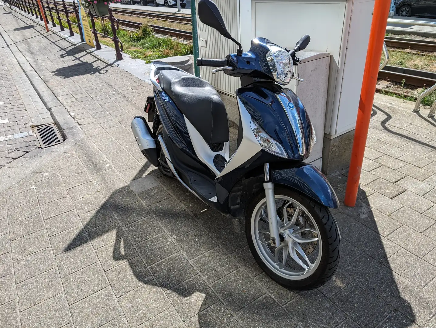 Piaggio Medley 125 Albastru - 2
