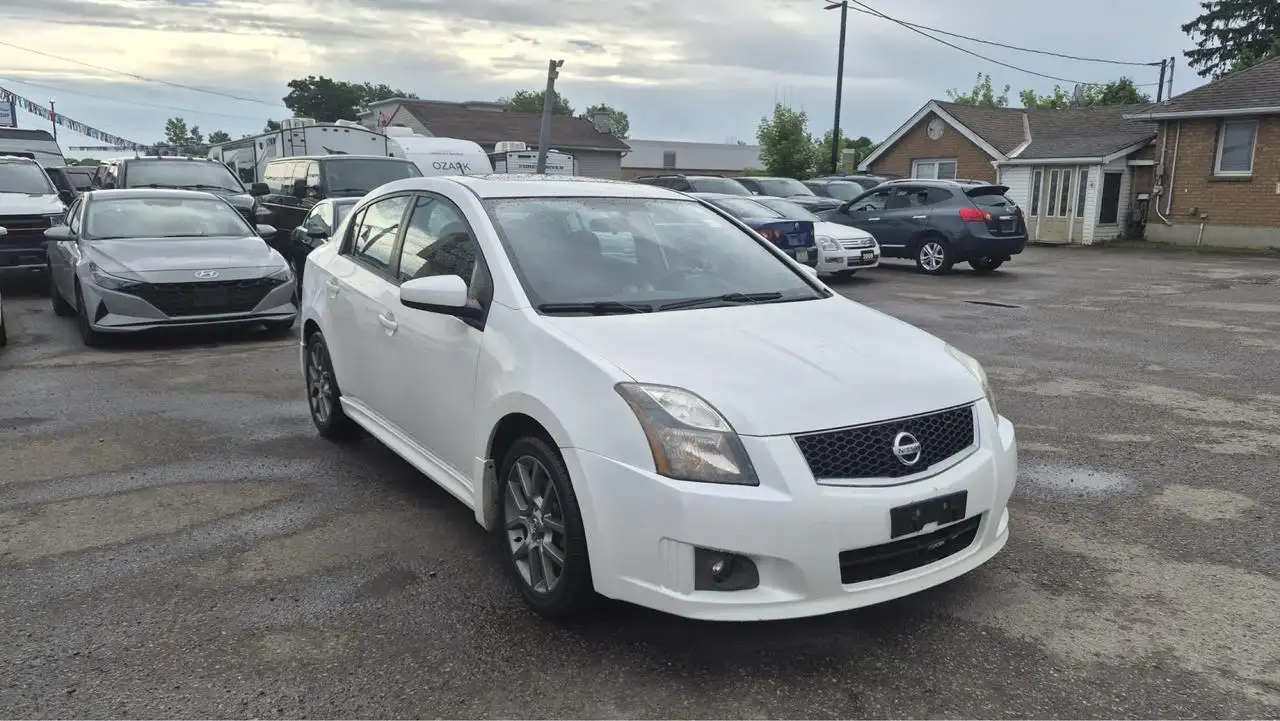 Nissan Sentra photo Nissan Sentra