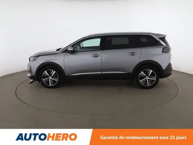 Peugeot 5008 view 3