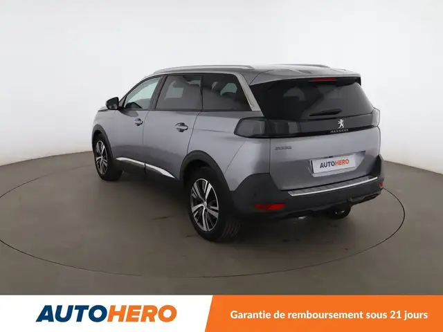 Peugeot 5008 view 4