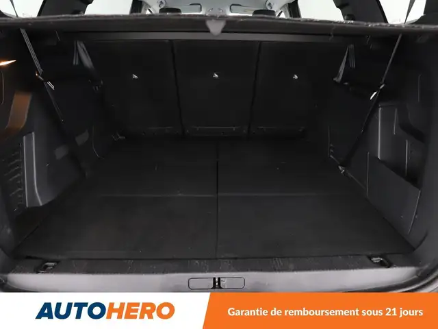 Peugeot 5008 view 17