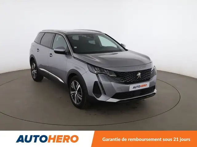 Peugeot 5008 view 8