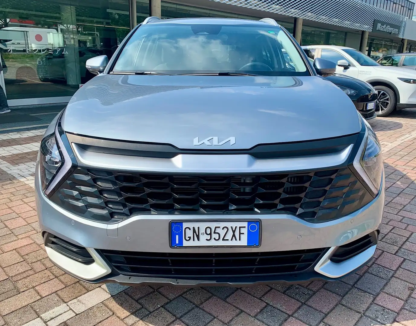 Kia Sportage 1.6 crdi mhev Business dct Silber - 2