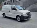 Toyota Hiace 2,5 D-4D 120 4WD kurz**4WD**1.Hd.**Orig.K... Weiß - thumbnail 1