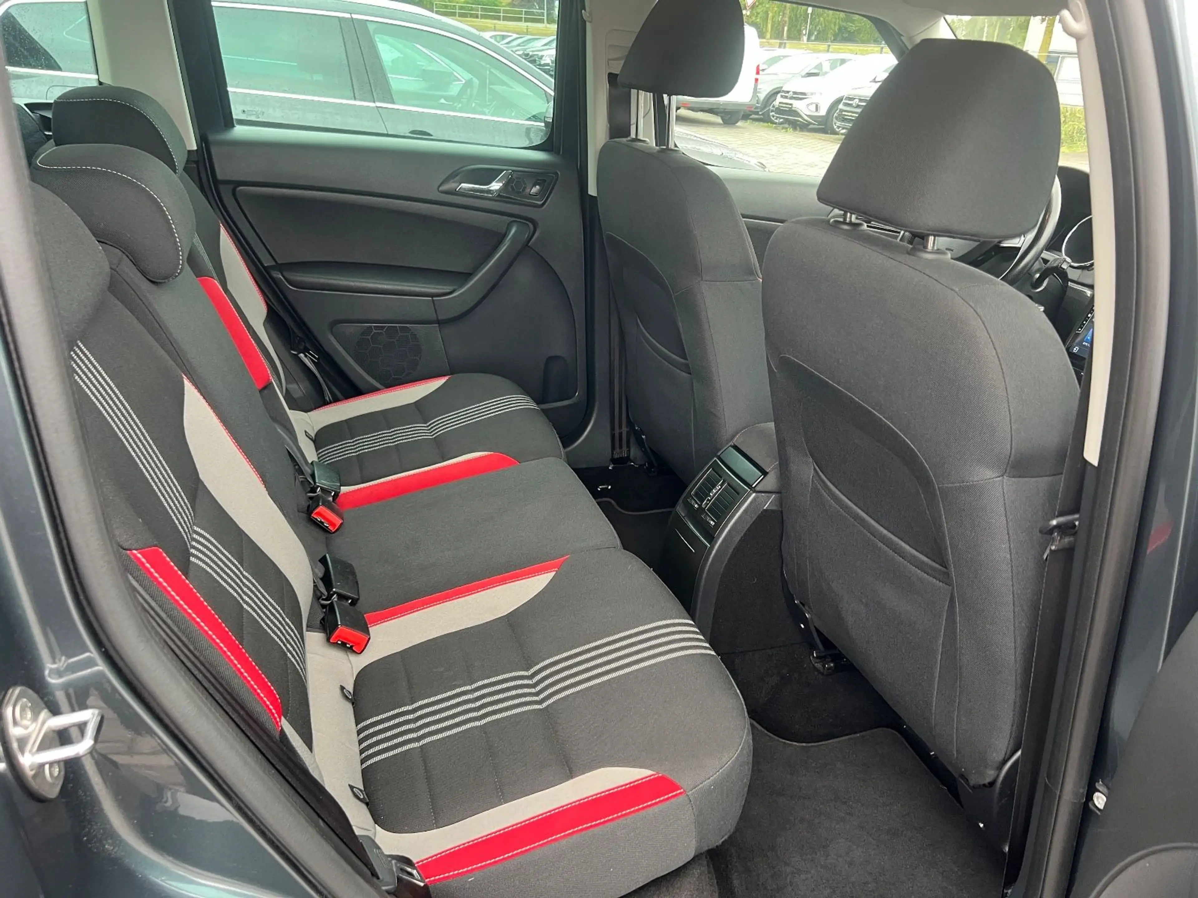 Skoda Yeti Monte Carlo DSG*Navi*Bi-Xen*Sitzh*Temp* — photo 13