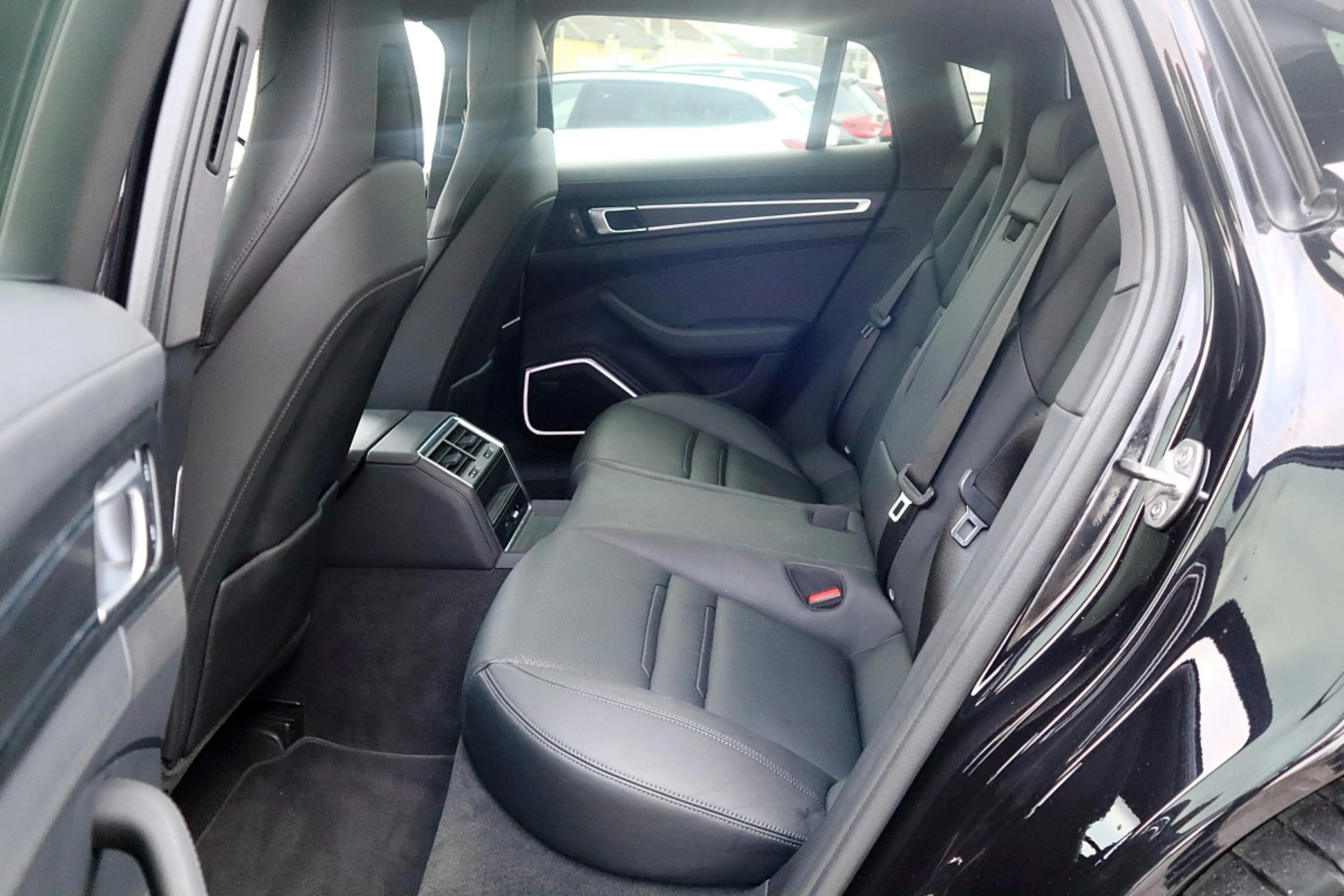 Porsche Panamera 4 E-Hybrid PHEV  Aut. Platinum Edition *1.Besitz* — photo 7