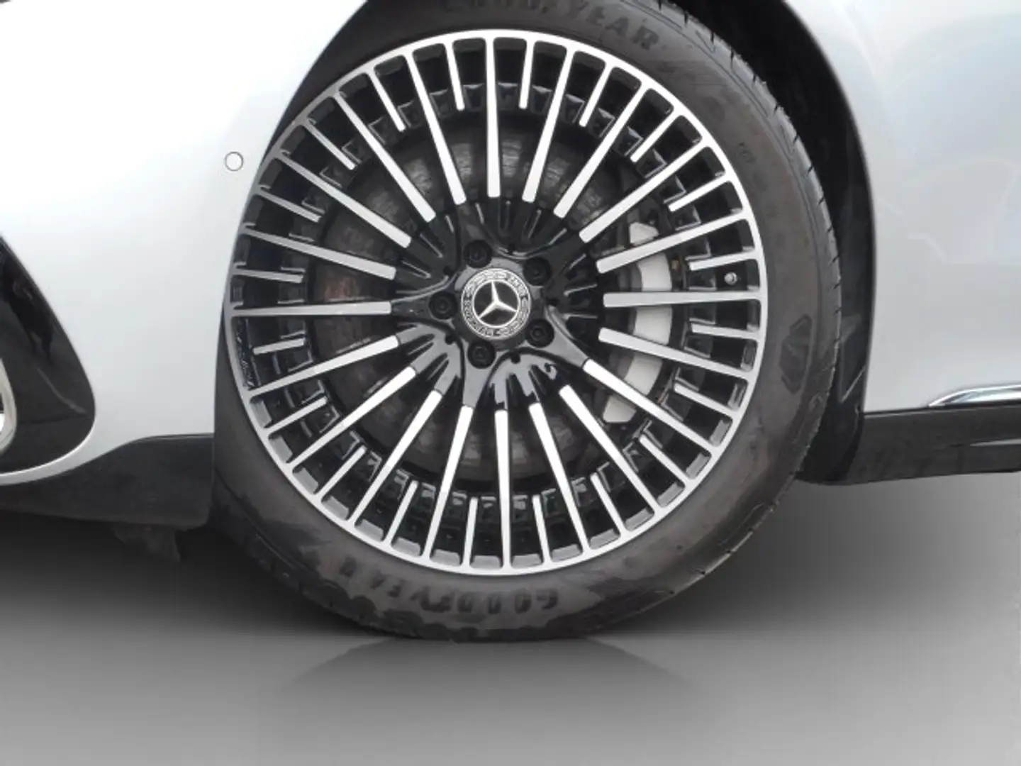 Mercedes-Benz EQS EQS 580 4M AMG Edition1 Maybach-Lackierung NP203 Silber - 2