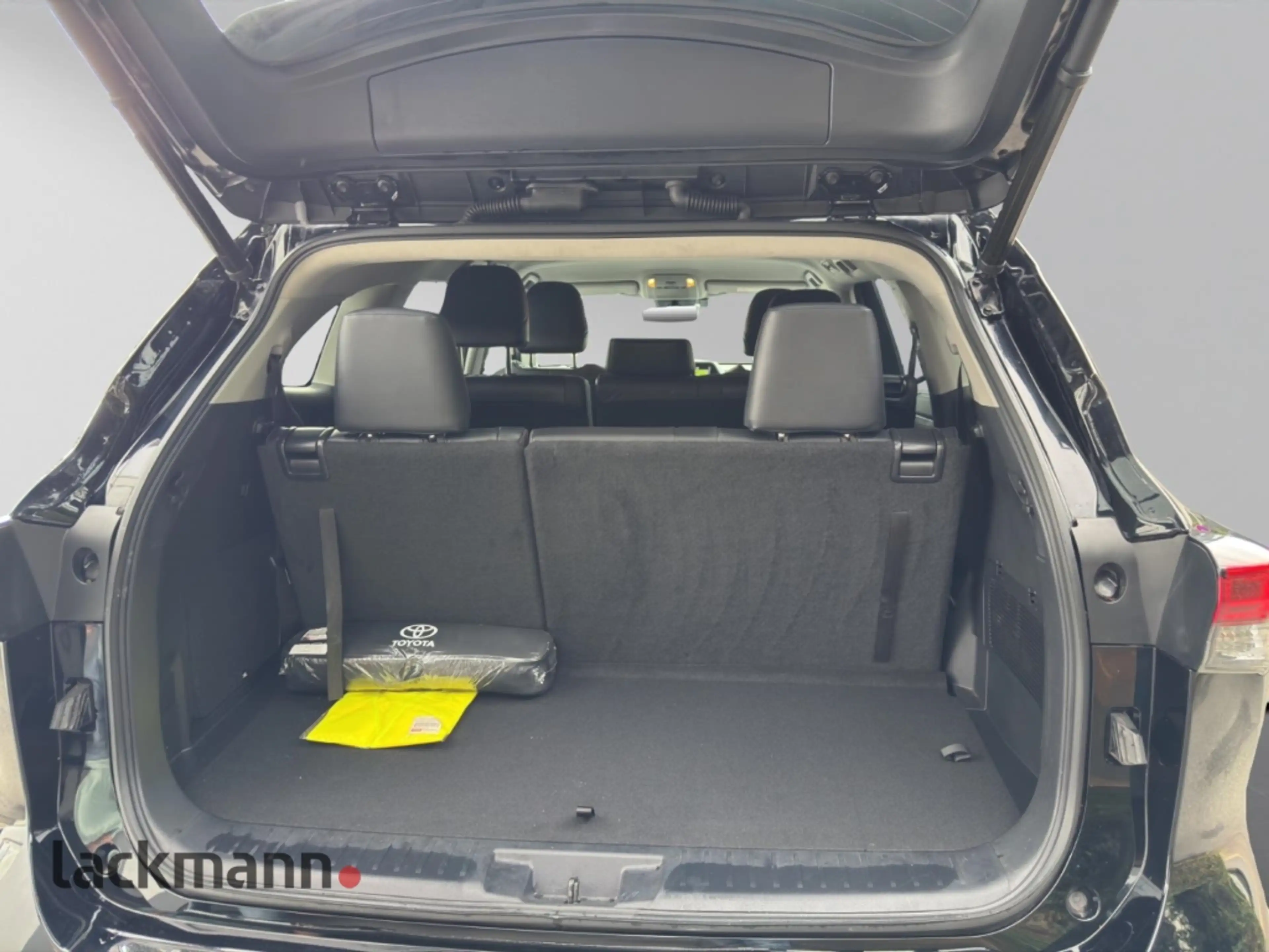 Toyota Highlander 2.5 Hybrid Luxury 7-Sitzer*Navi*360°* — photo 8