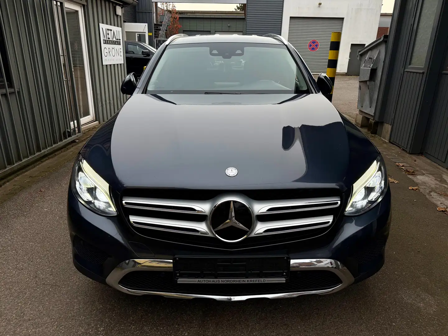 Mercedes-Benz GLC 250 d 4Matic AMG-Line 9G-Tronic 2.Hand DIS+ AHK LED Gris - 2