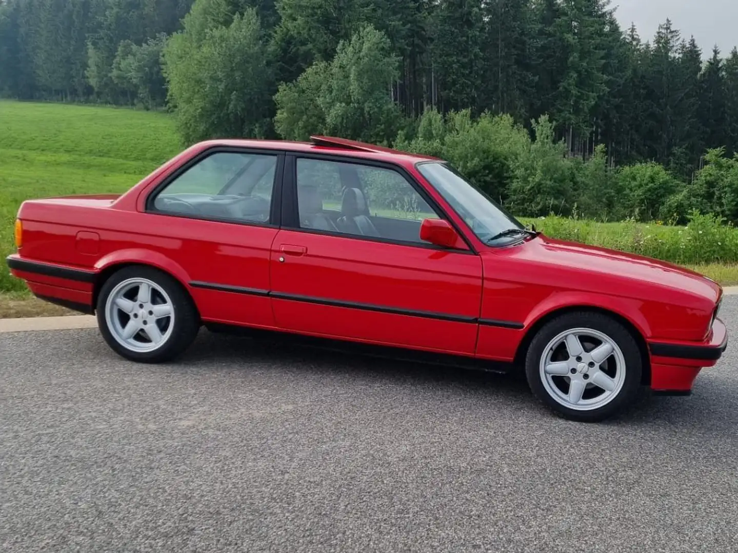 BMW 316 E30 Rouge - 2