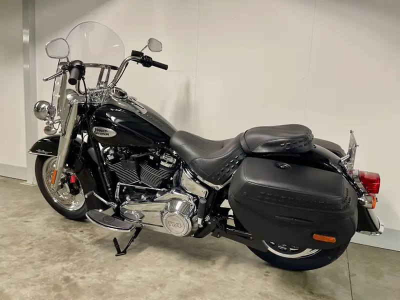 Harley-Davidson Heritage Softail - foto 5