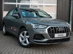 Audi Q3 35 TDI quattro Fahrschule AHK NAVI LED S Heft