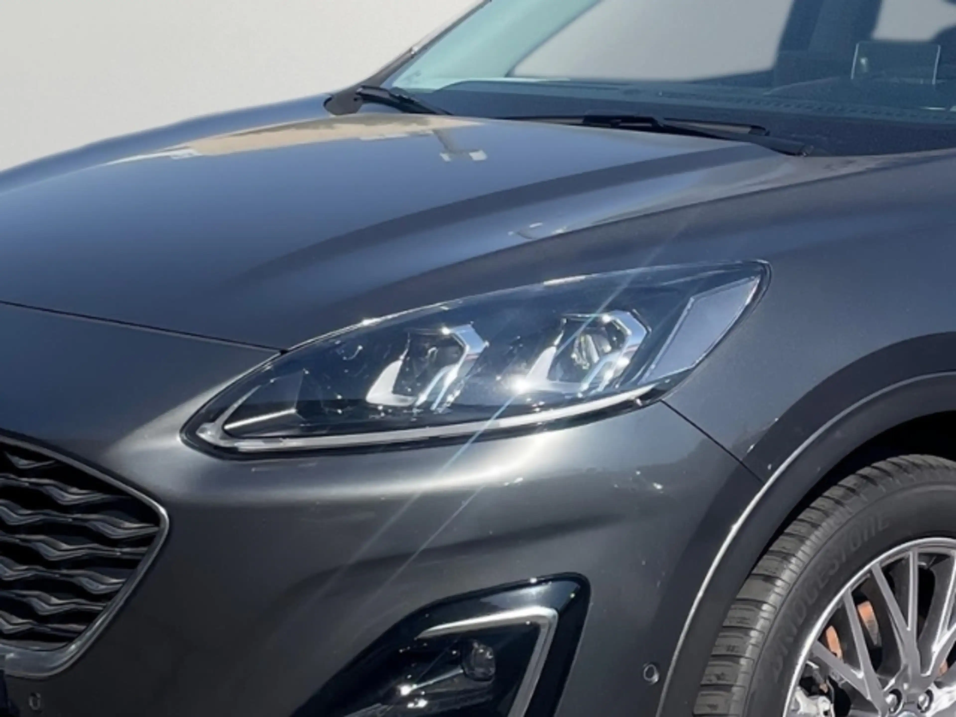 Ford Kuga PHEV Vignale+AHK schwenkbar+Sitzheizung+Navi+Absta — photo 5