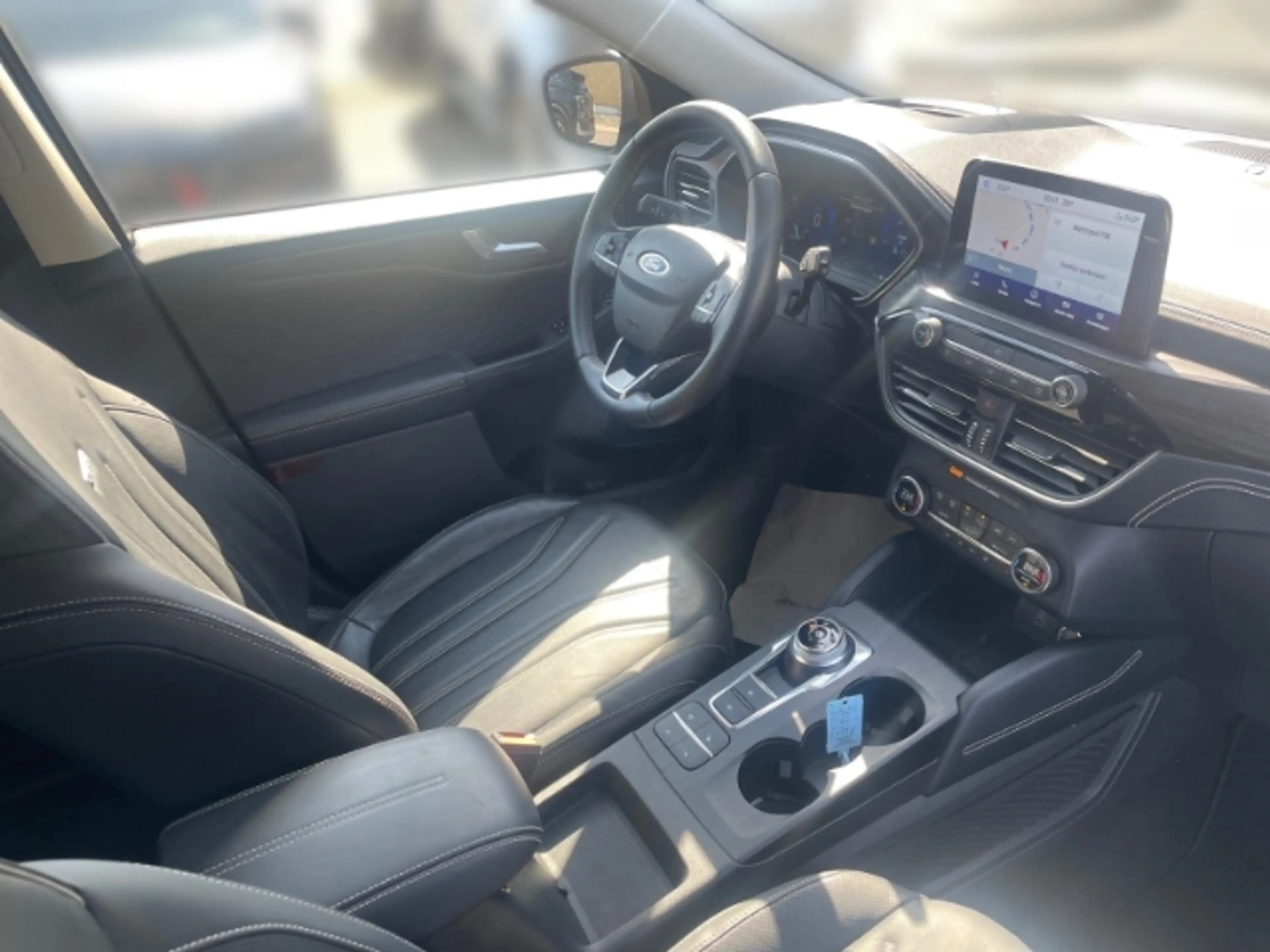 Ford Kuga PHEV Vignale+AHK schwenkbar+Sitzheizung+Navi+Absta — photo 14