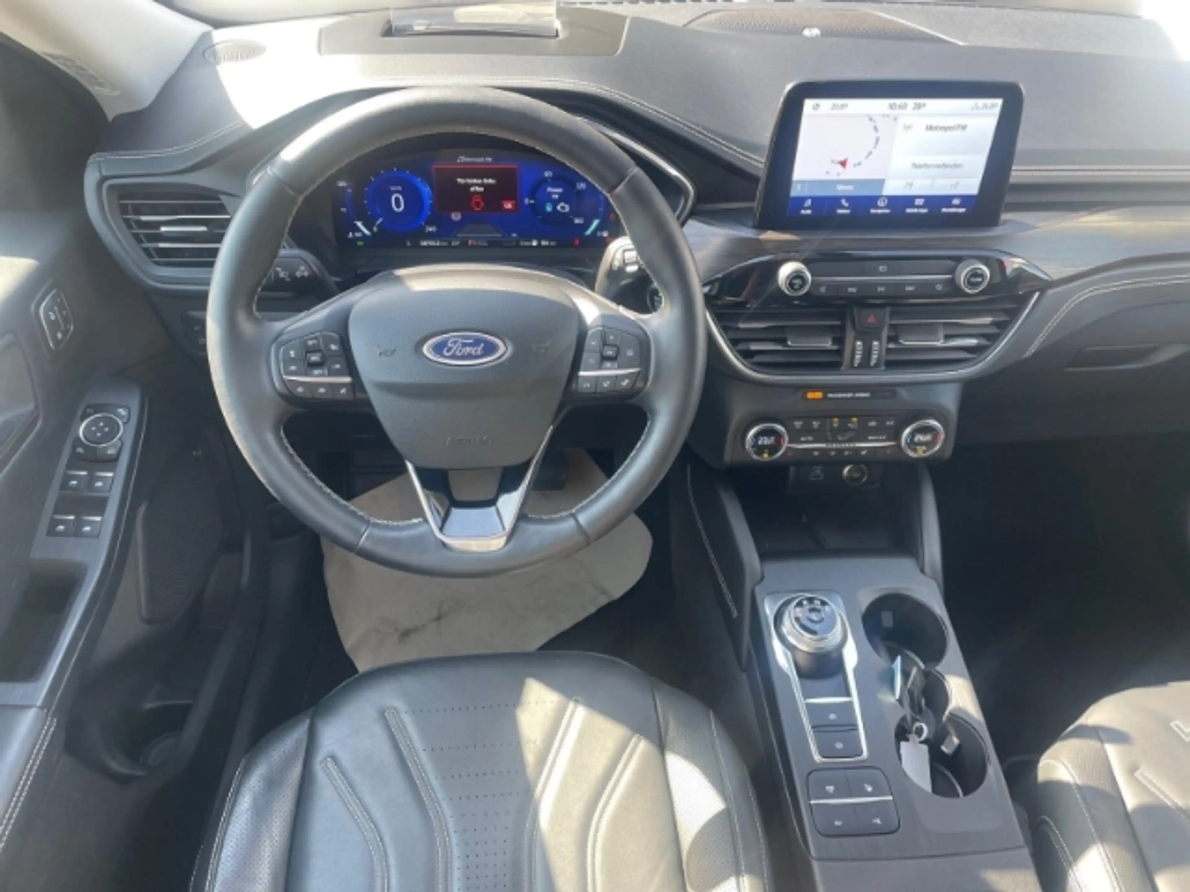 Ford Kuga PHEV Vignale+AHK schwenkbar+Sitzheizung+Navi+Absta — photo 10