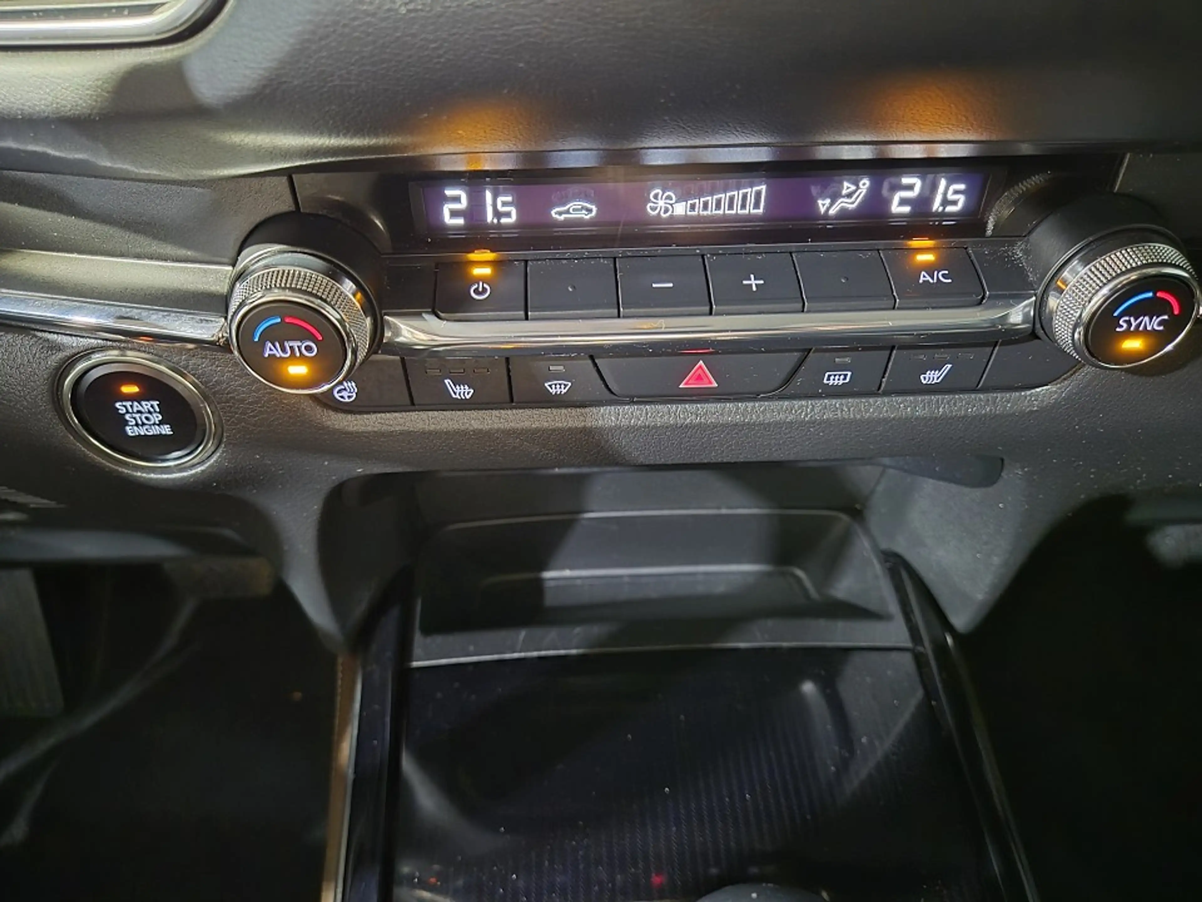Mazda CX-30 Selection X-186/6AT/Leder/GSD/360 Grad Cam/Matrix- — photo 13